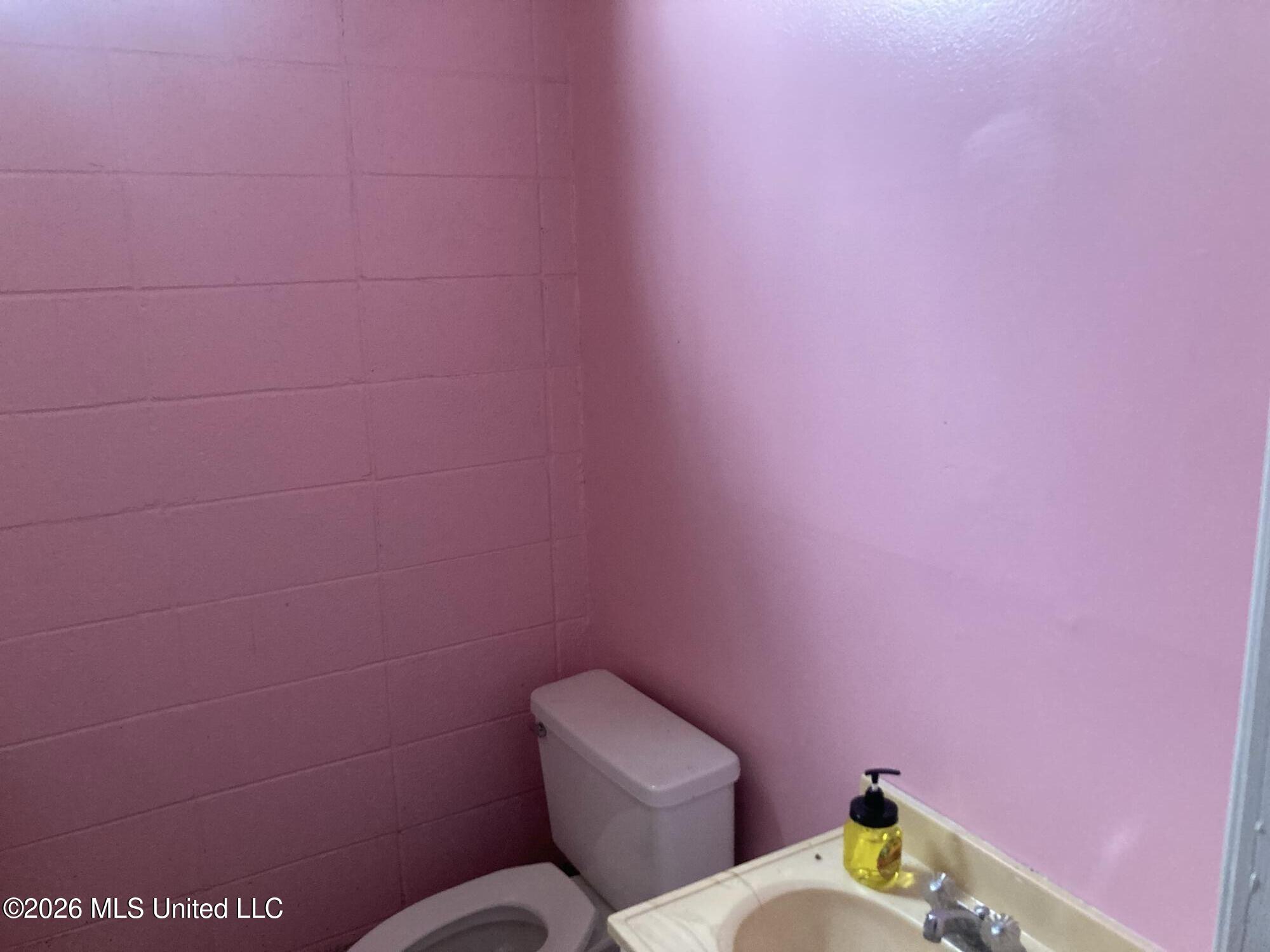 1248 Forest Avenue Property Photo 13