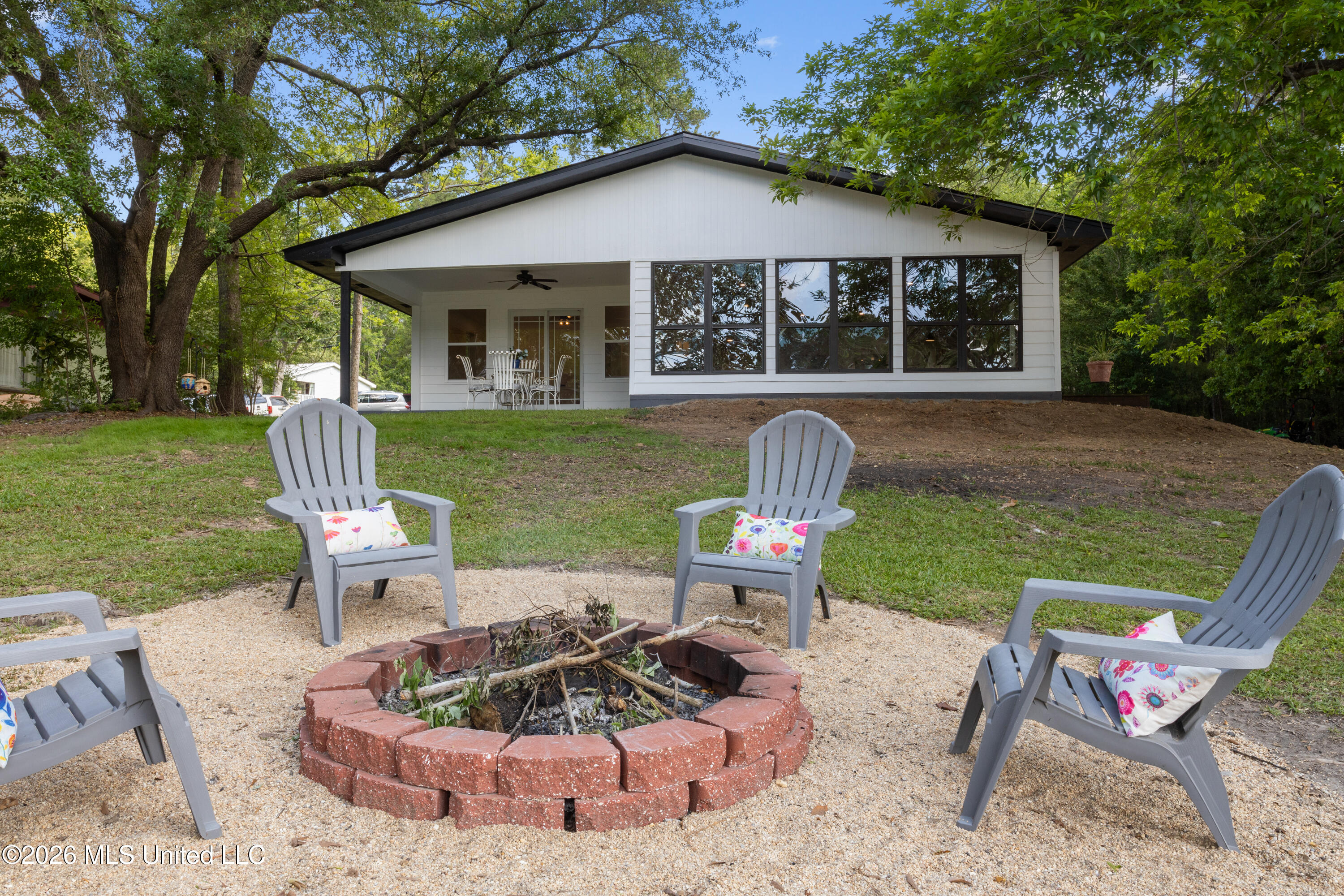 13 Magnolia Drive Property Photo 1