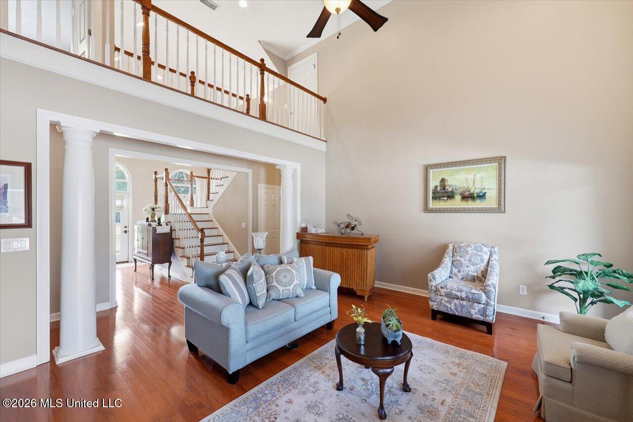 440 Cherry Hill Drive Property Photo 10