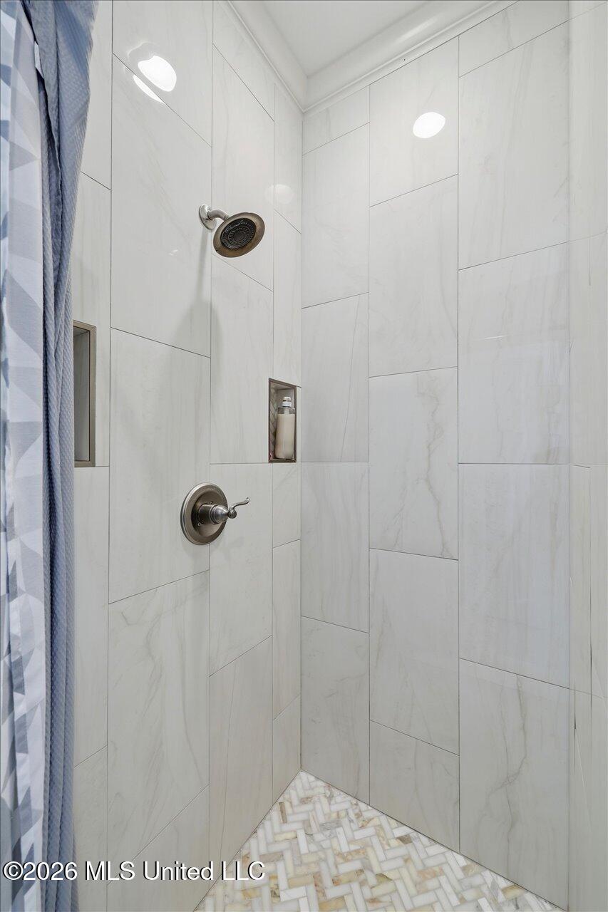 440 Cherry Hill Drive Property Photo 32