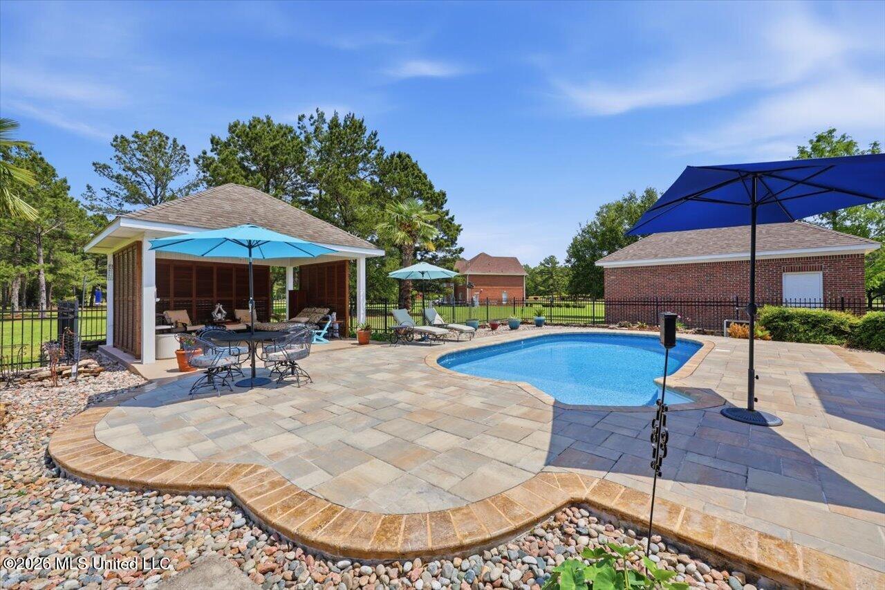 440 Cherry Hill Drive Property Photo 48