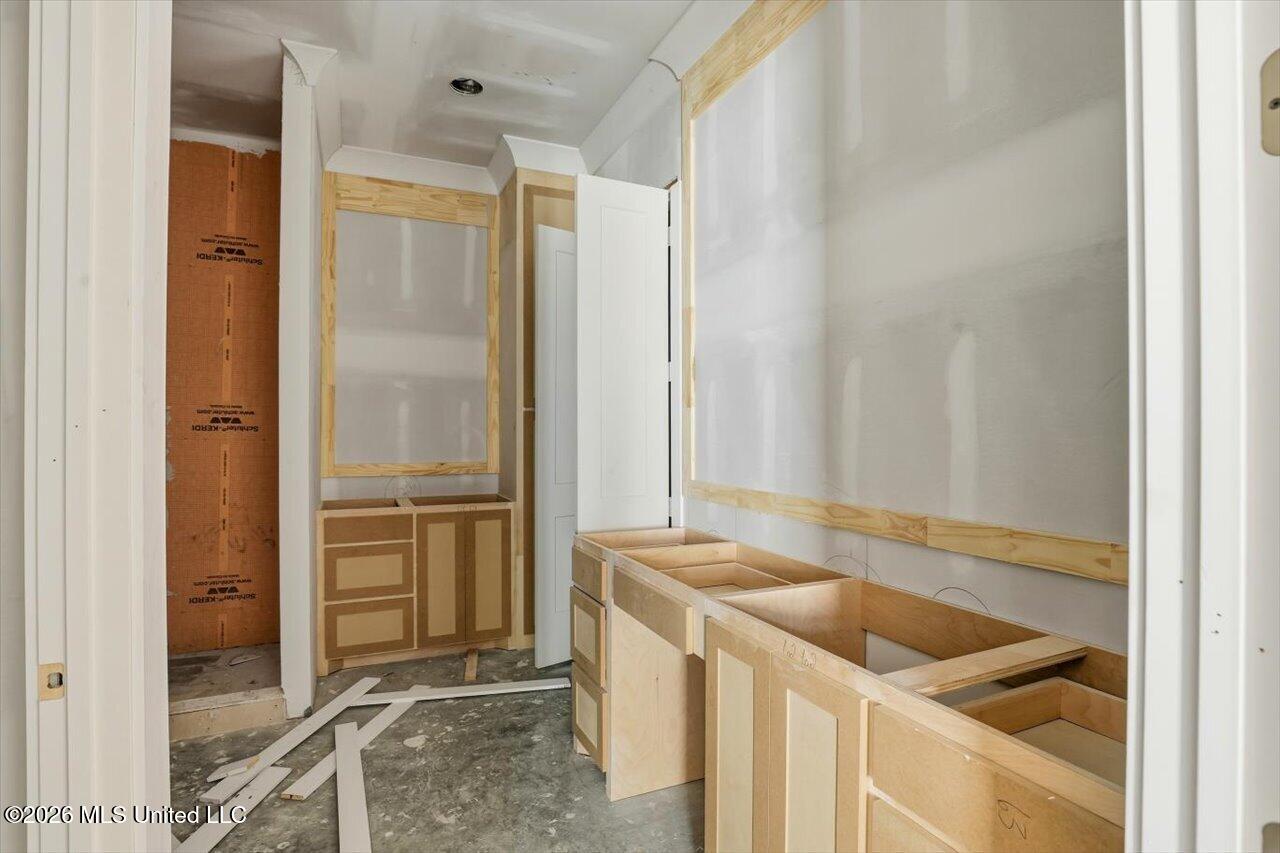 401 Harmony Street Property Photo 8