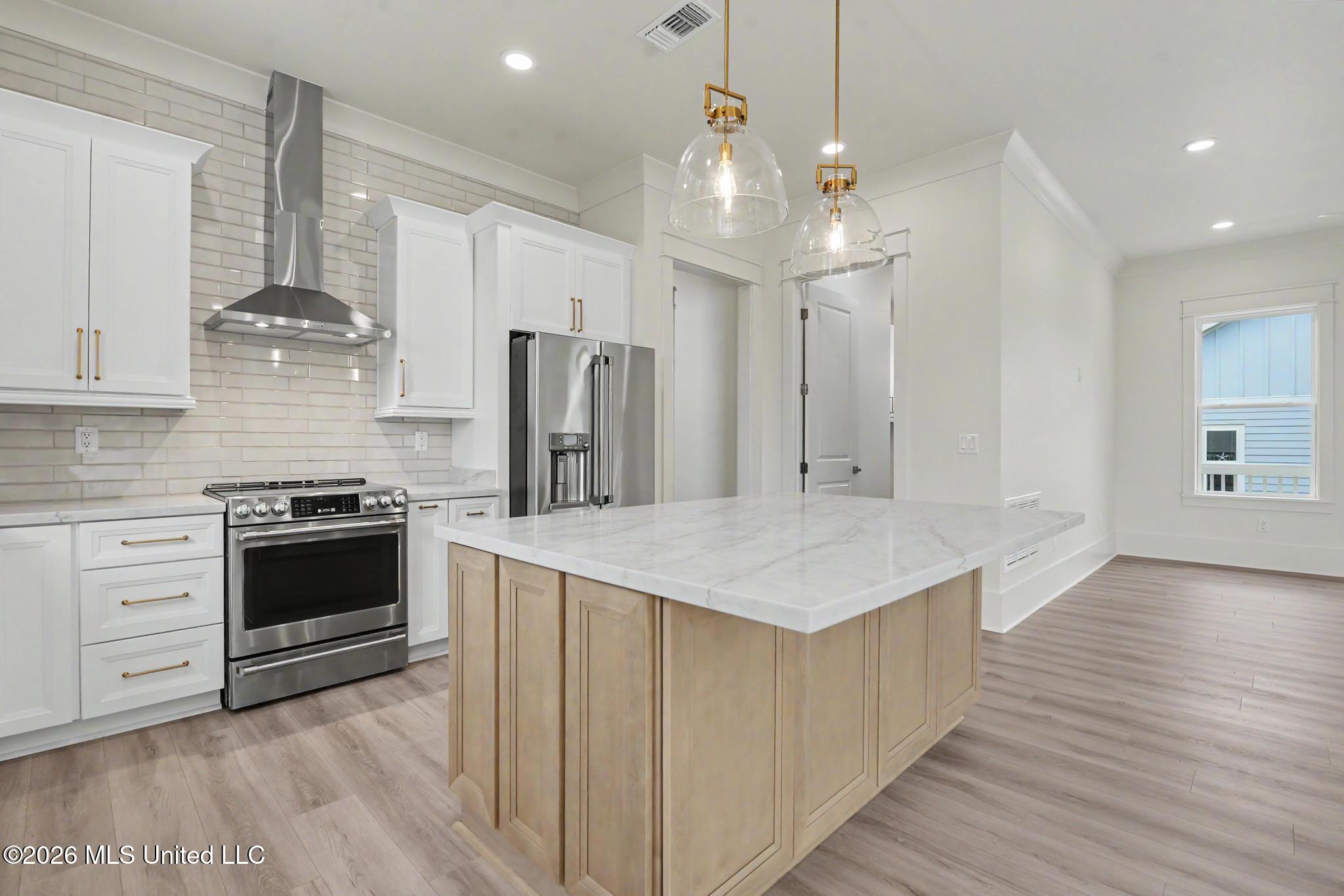 120 Beachview Drive Property Photo 16