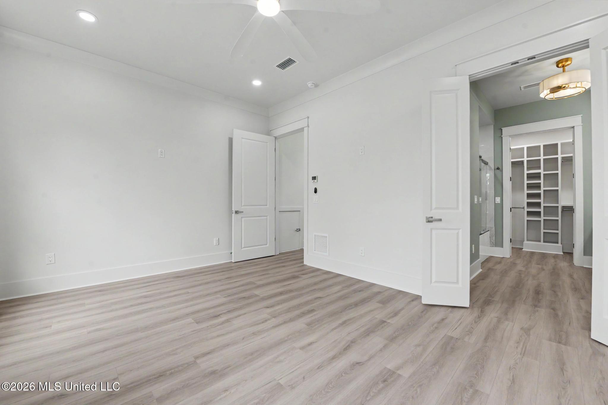 120 Beachview Drive Property Photo 21
