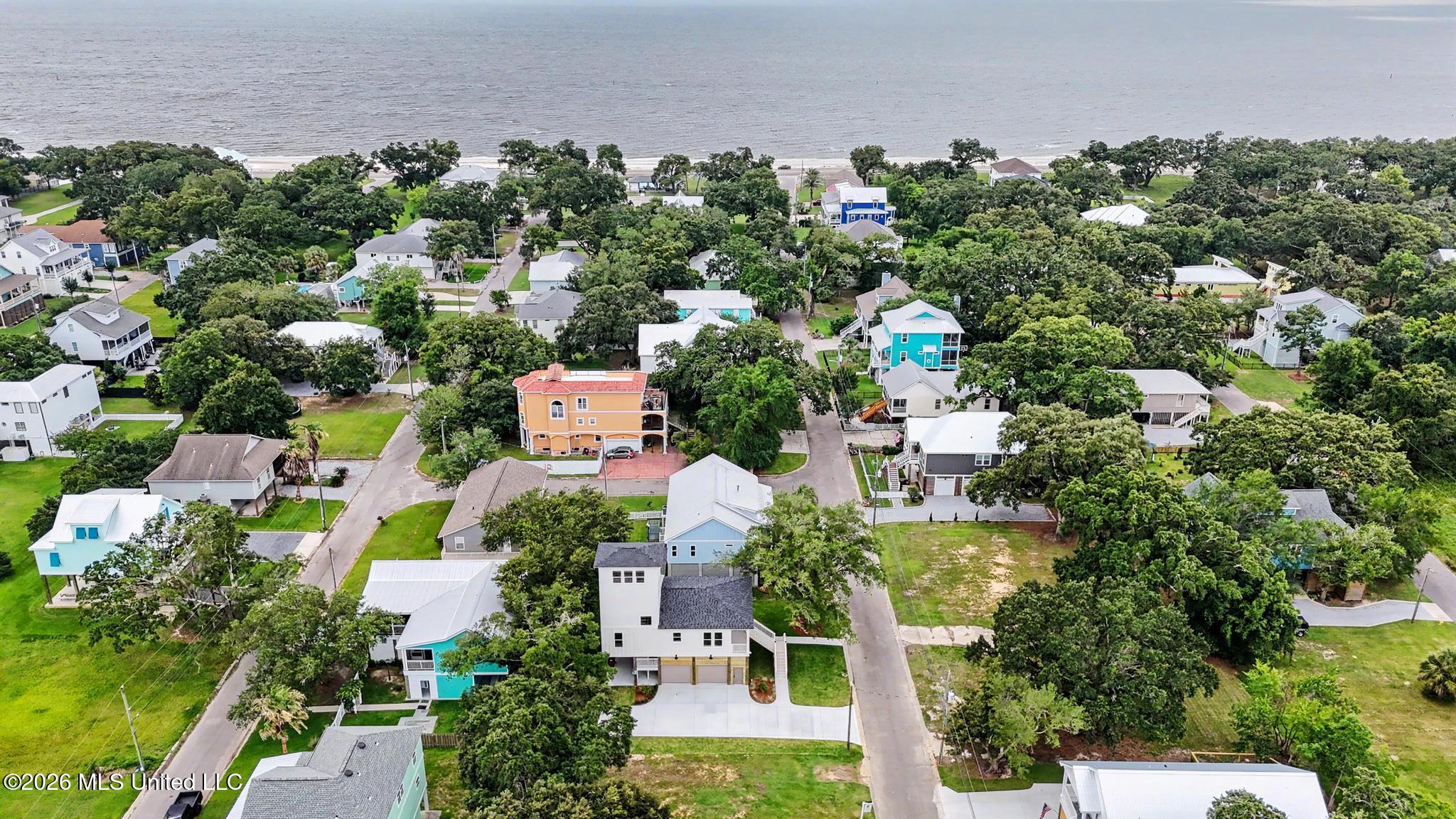 120 Beachview Drive Property Photo 43