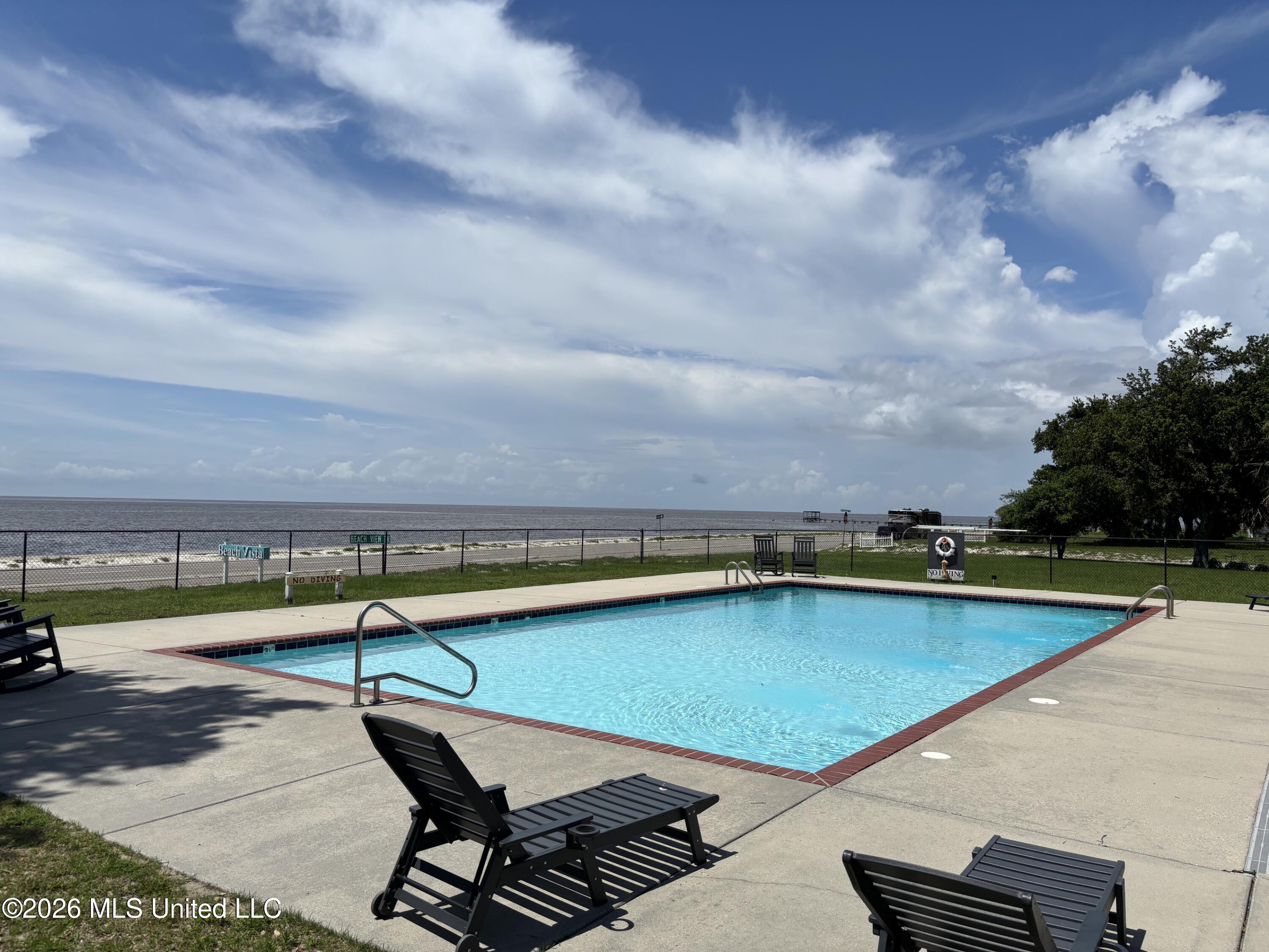 120 Beachview Drive Property Photo 44