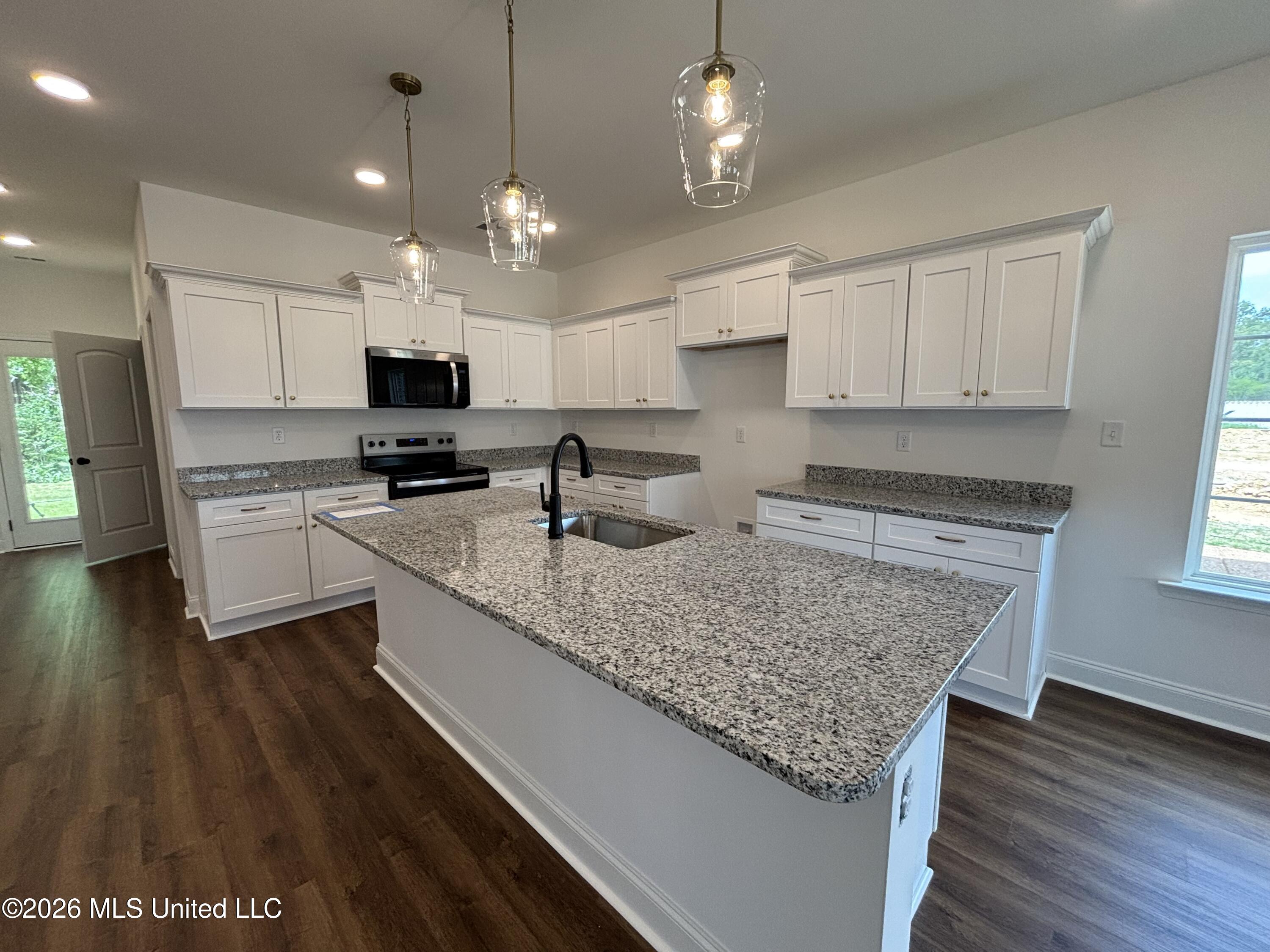 7221 Hickory Hollow Road Property Photo 5