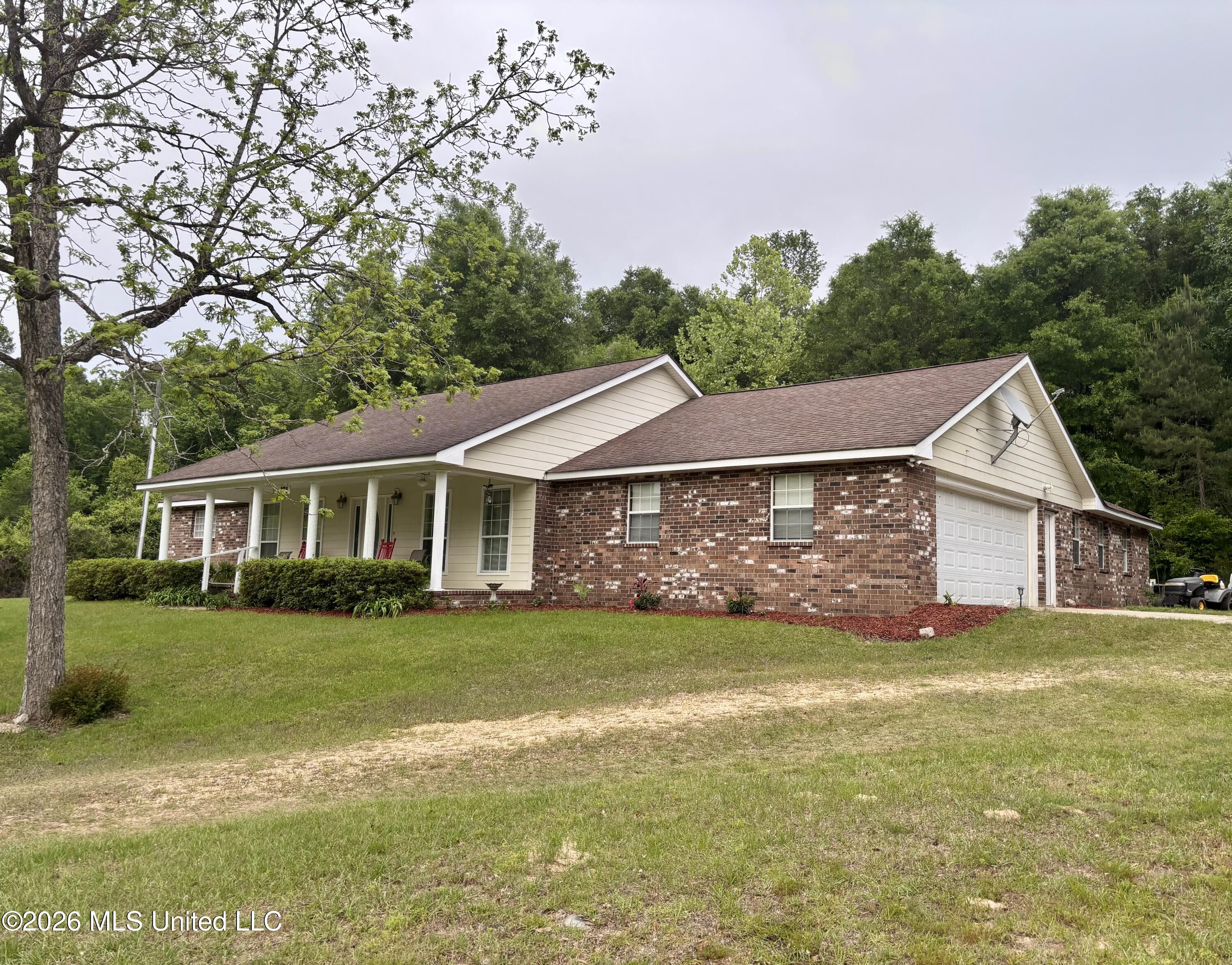 59 Thomas Lane Property Photo 2