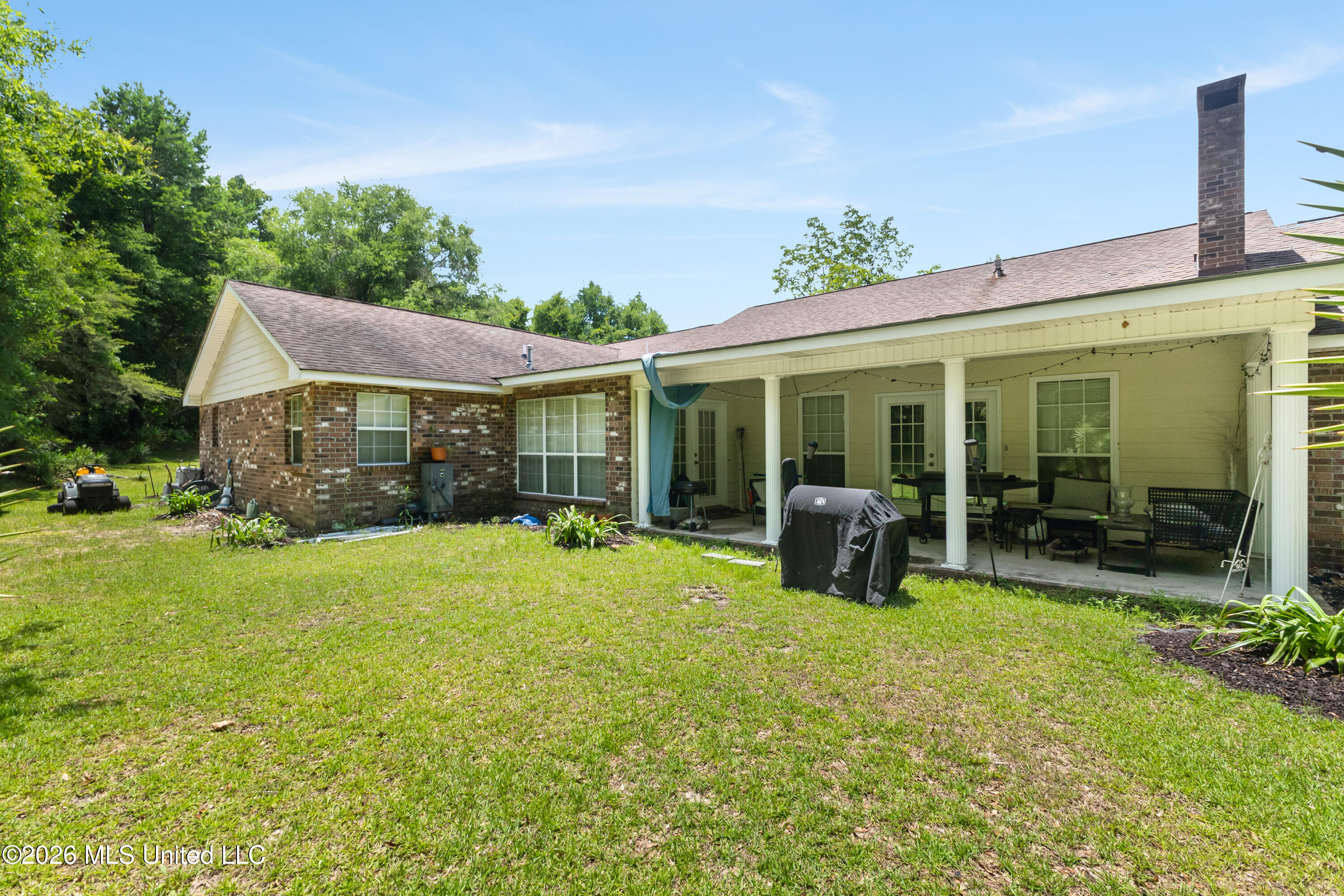 59 Thomas Lane Property Photo 16