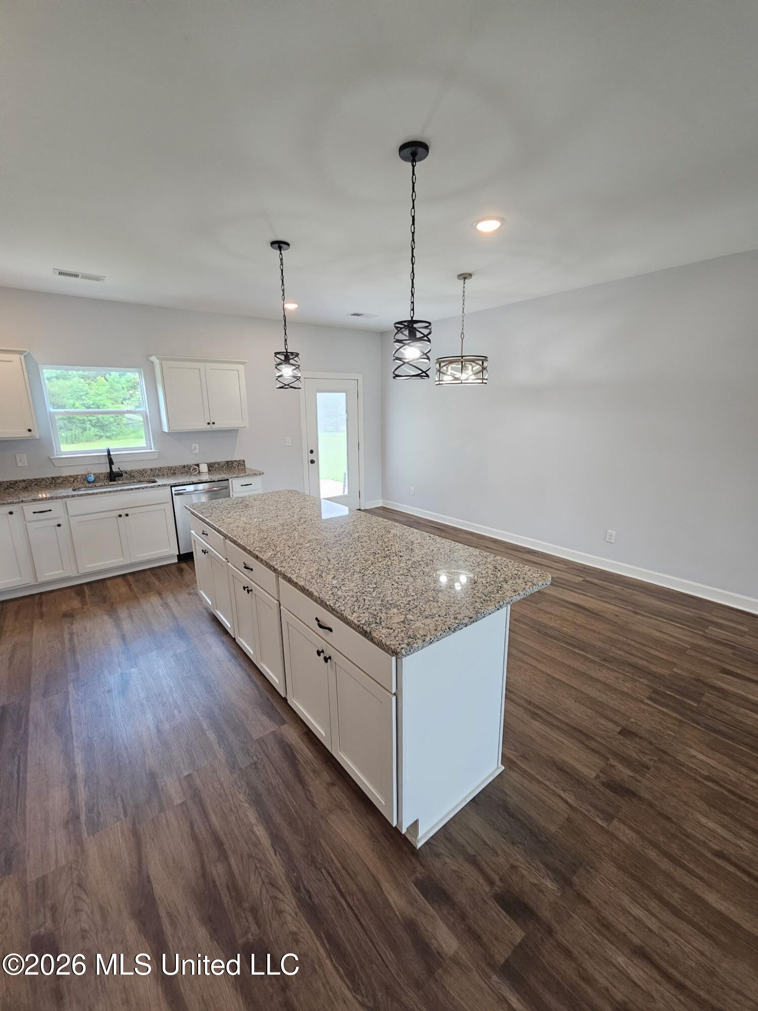 124 Deerfield Trace Property Photo 5