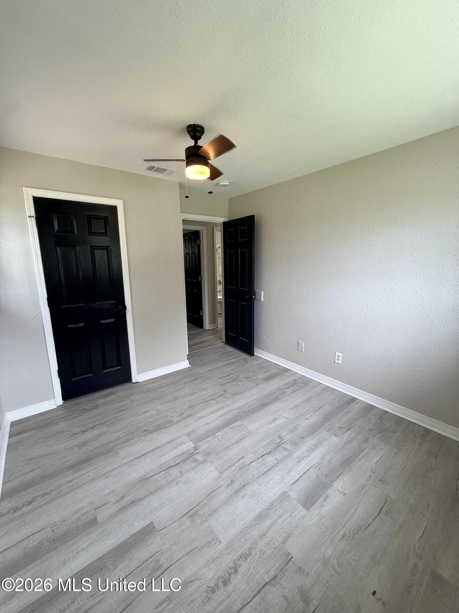 6236 Frederick Street Property Photo 4