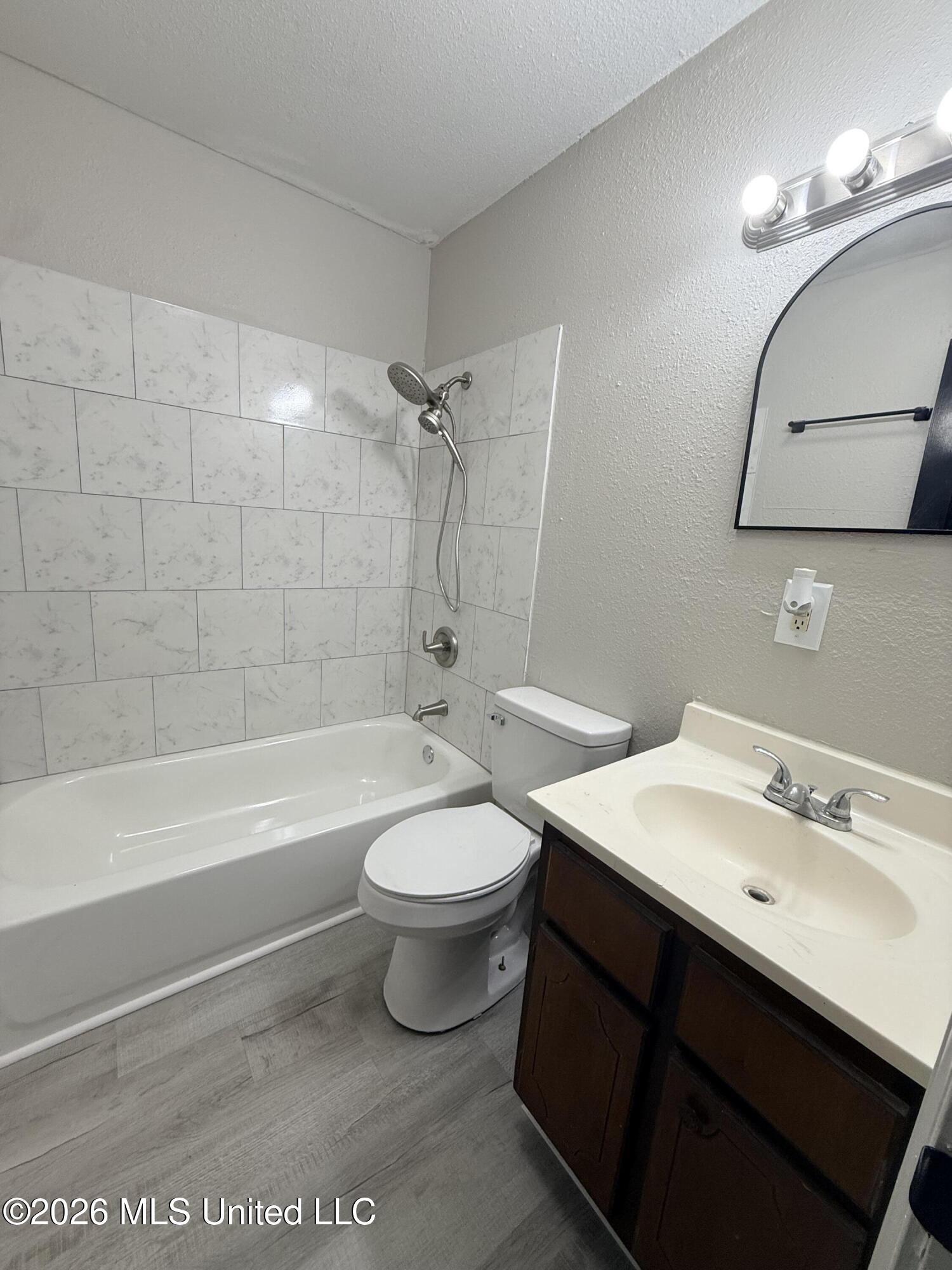 6236 Frederick Street Property Photo 8