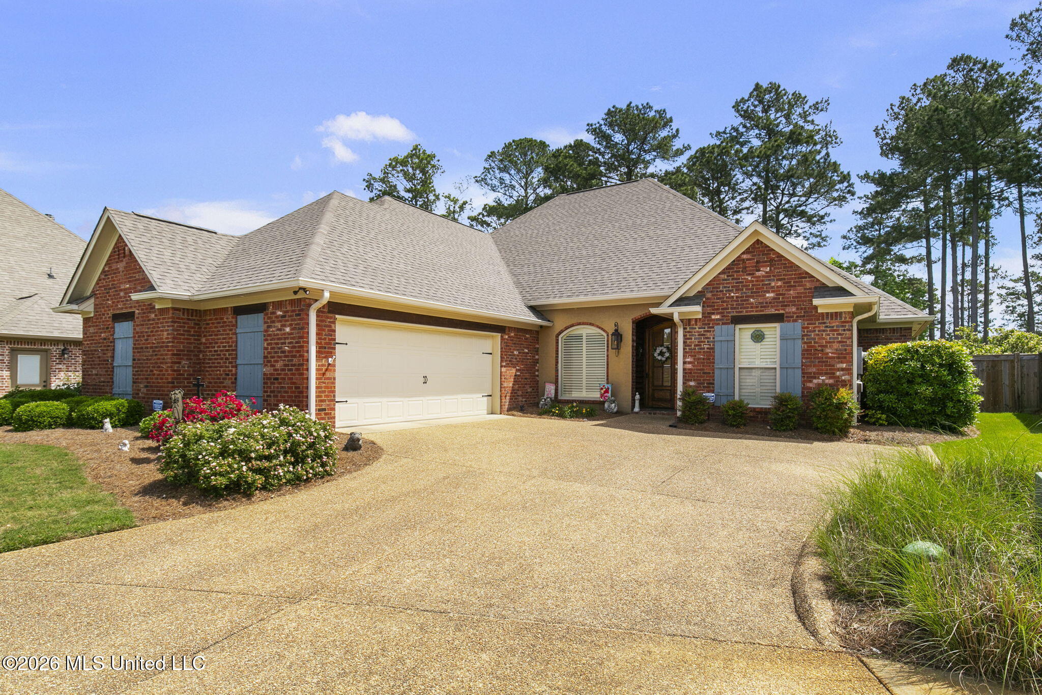 110 Willow Crest Circle Property Photo 1