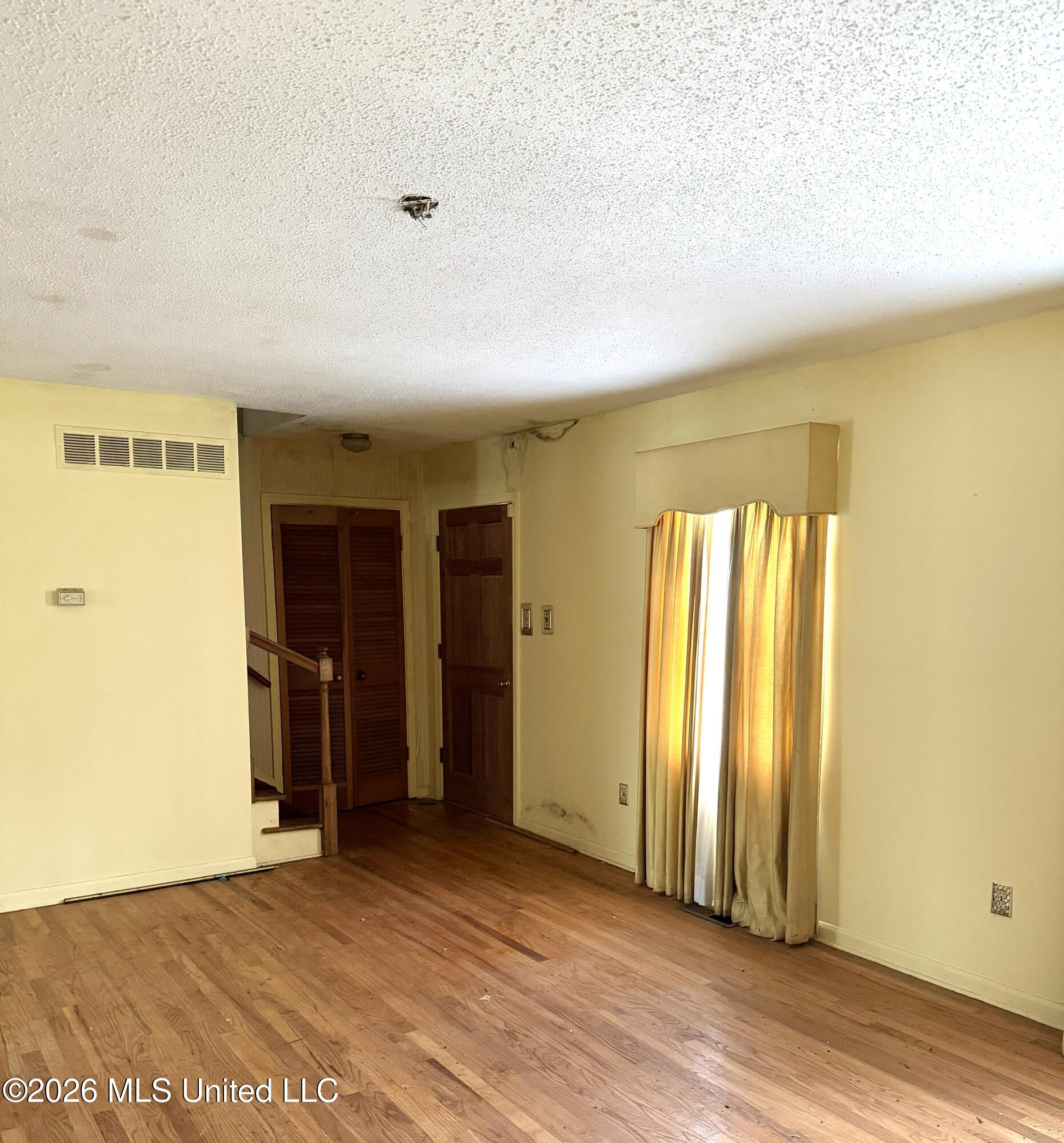 136 Weaver Drive Property Photo 7