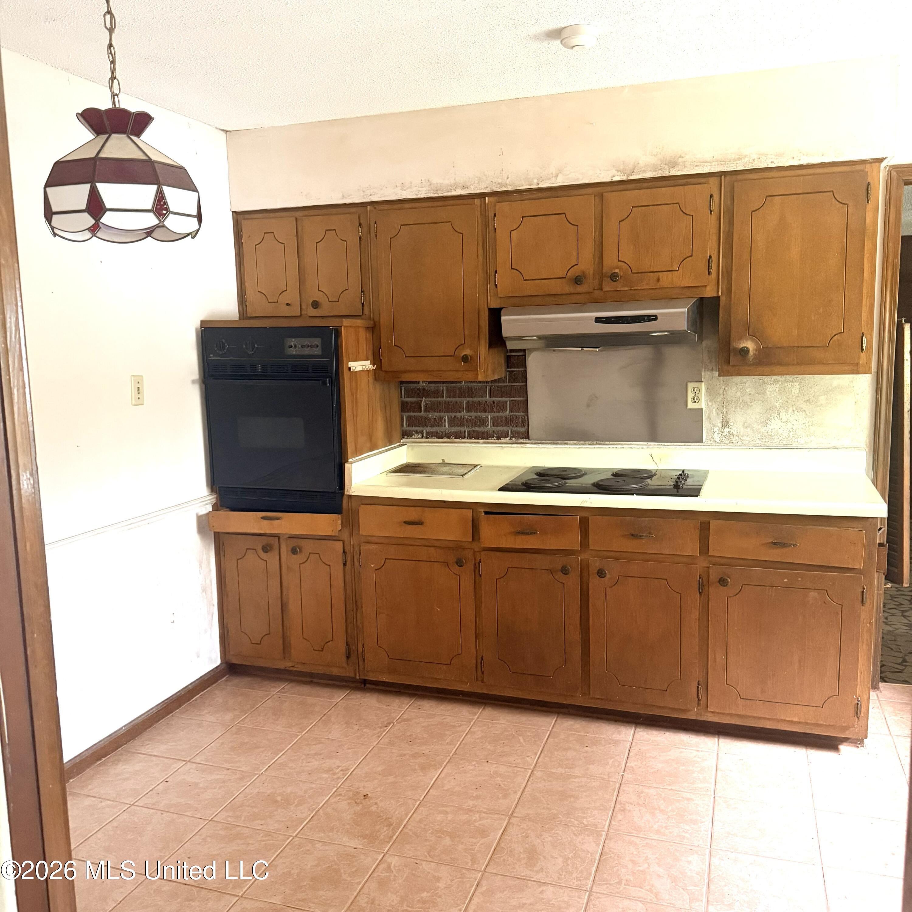 136 Weaver Drive Property Photo 9