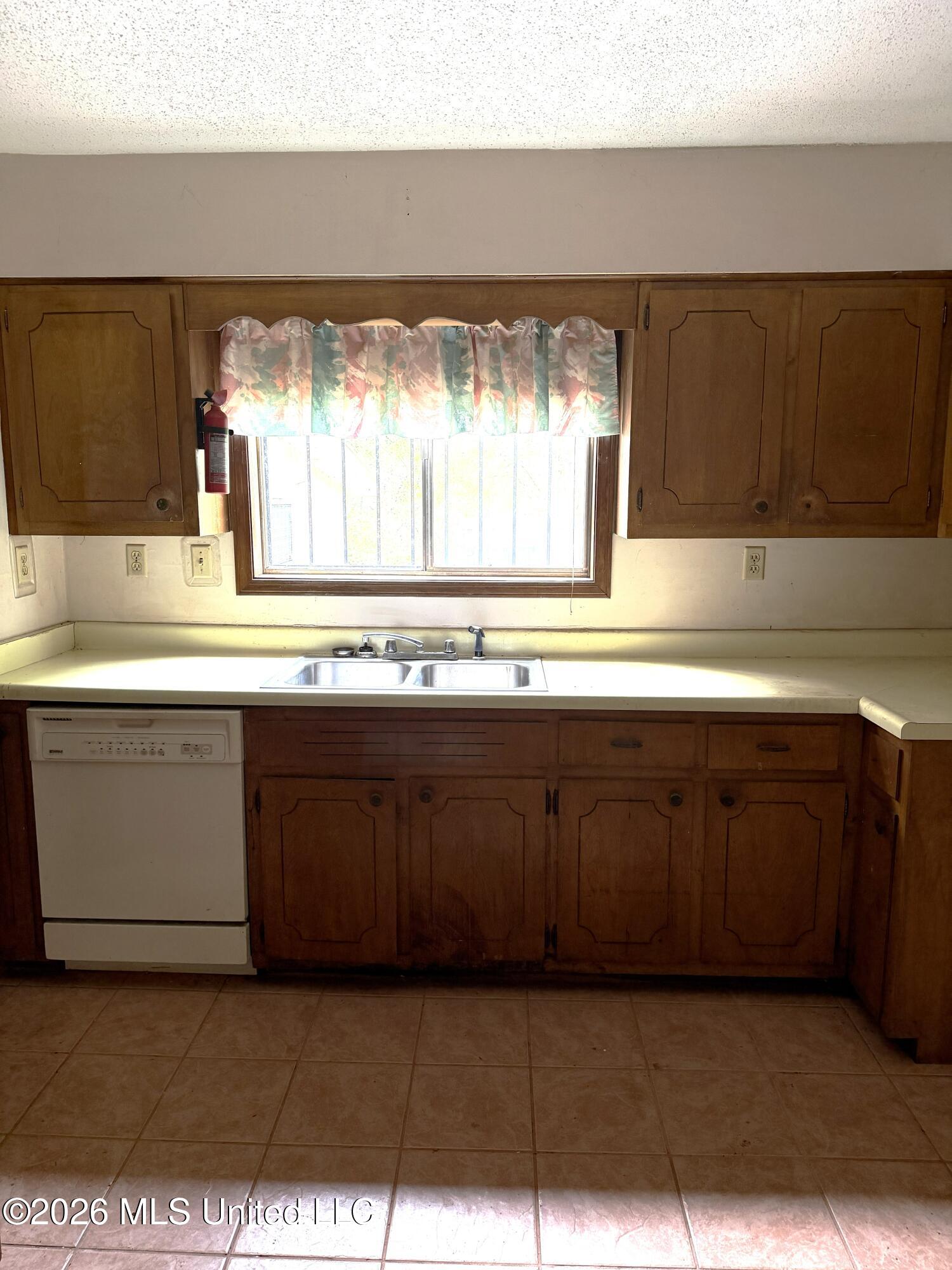 136 Weaver Drive Property Photo 10
