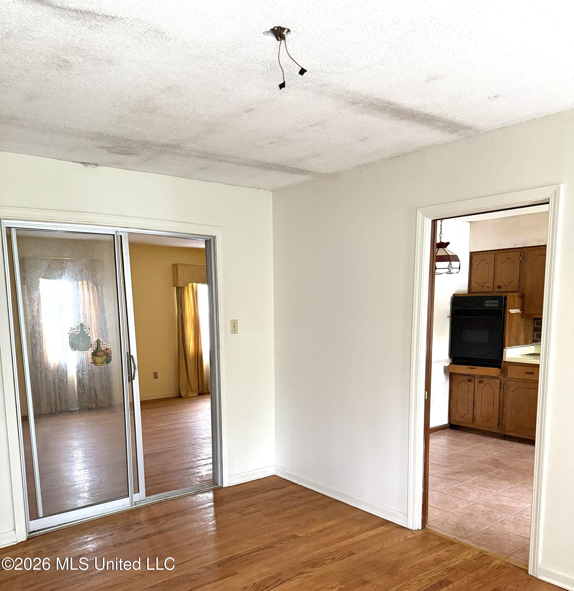 136 Weaver Drive Property Photo 11