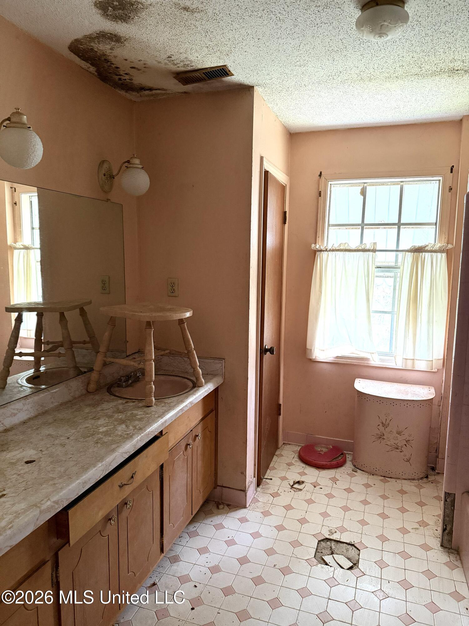 136 Weaver Drive Property Photo 16