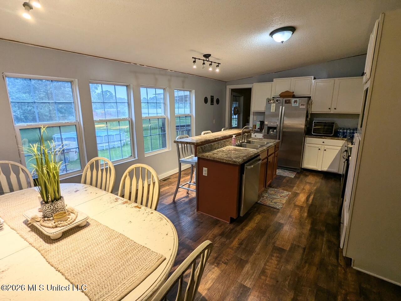 1265 Vfw Road Property Photo 4