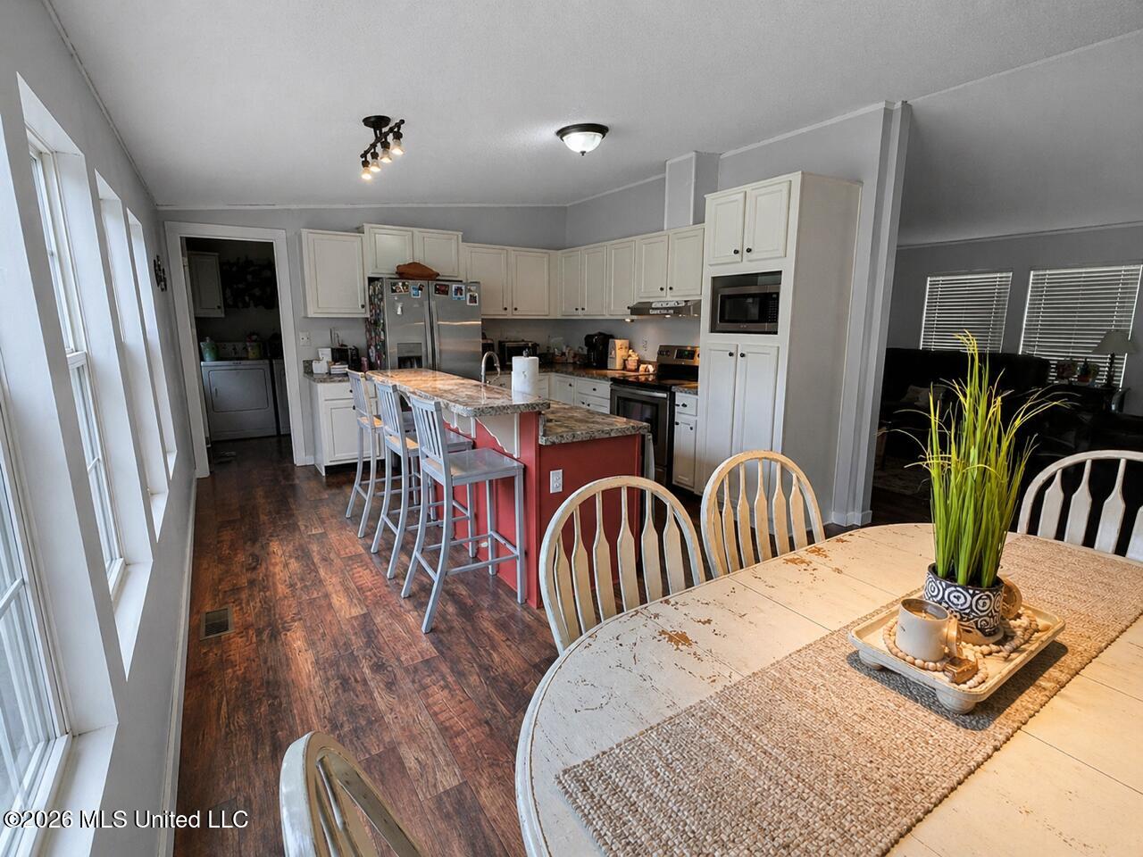 1265 Vfw Road Property Photo 5