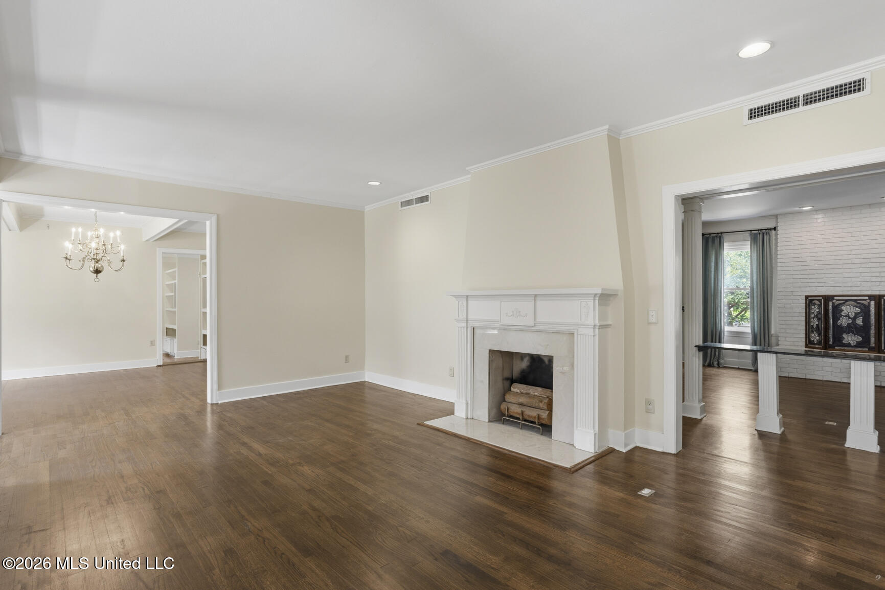 622 Broadway Avenue Property Photo 3