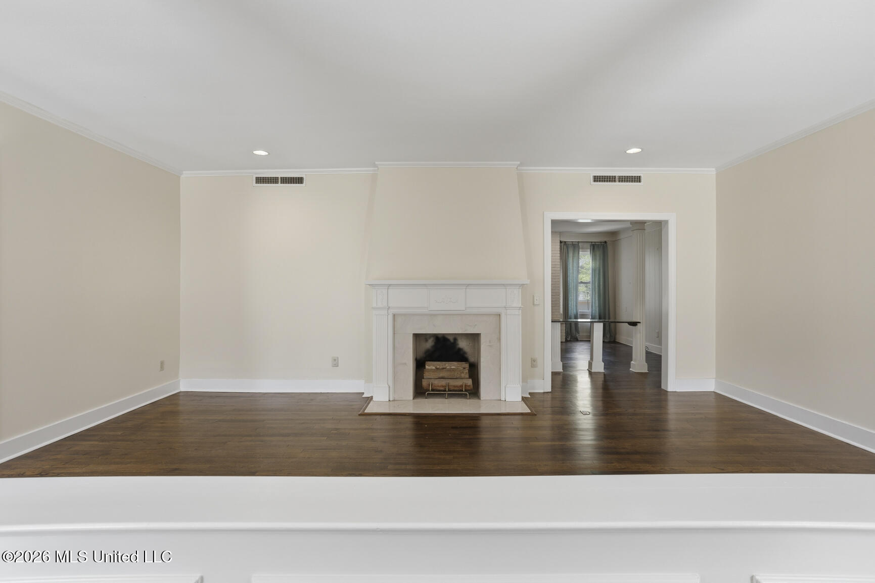 622 Broadway Avenue Property Photo 4