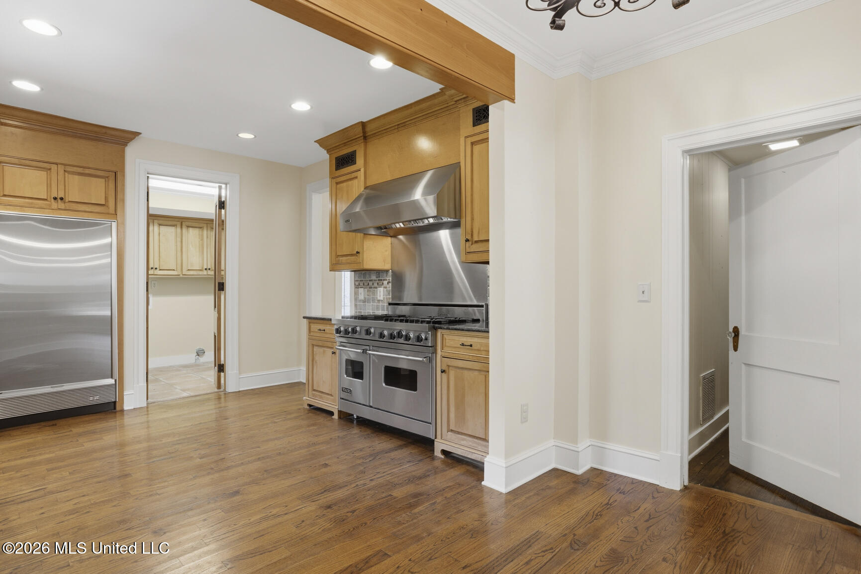 622 Broadway Avenue Property Photo 12