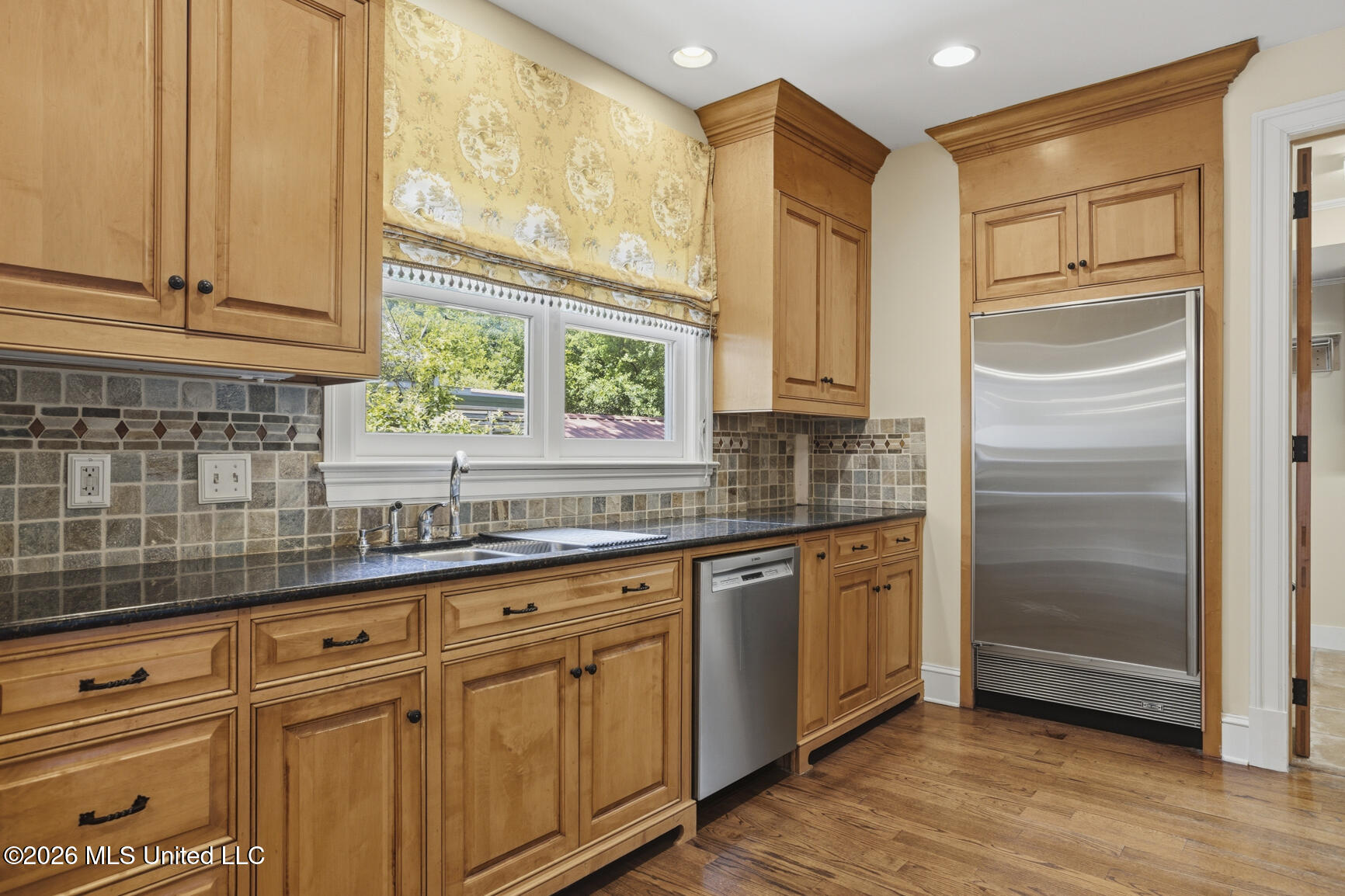 622 Broadway Avenue Property Photo 13