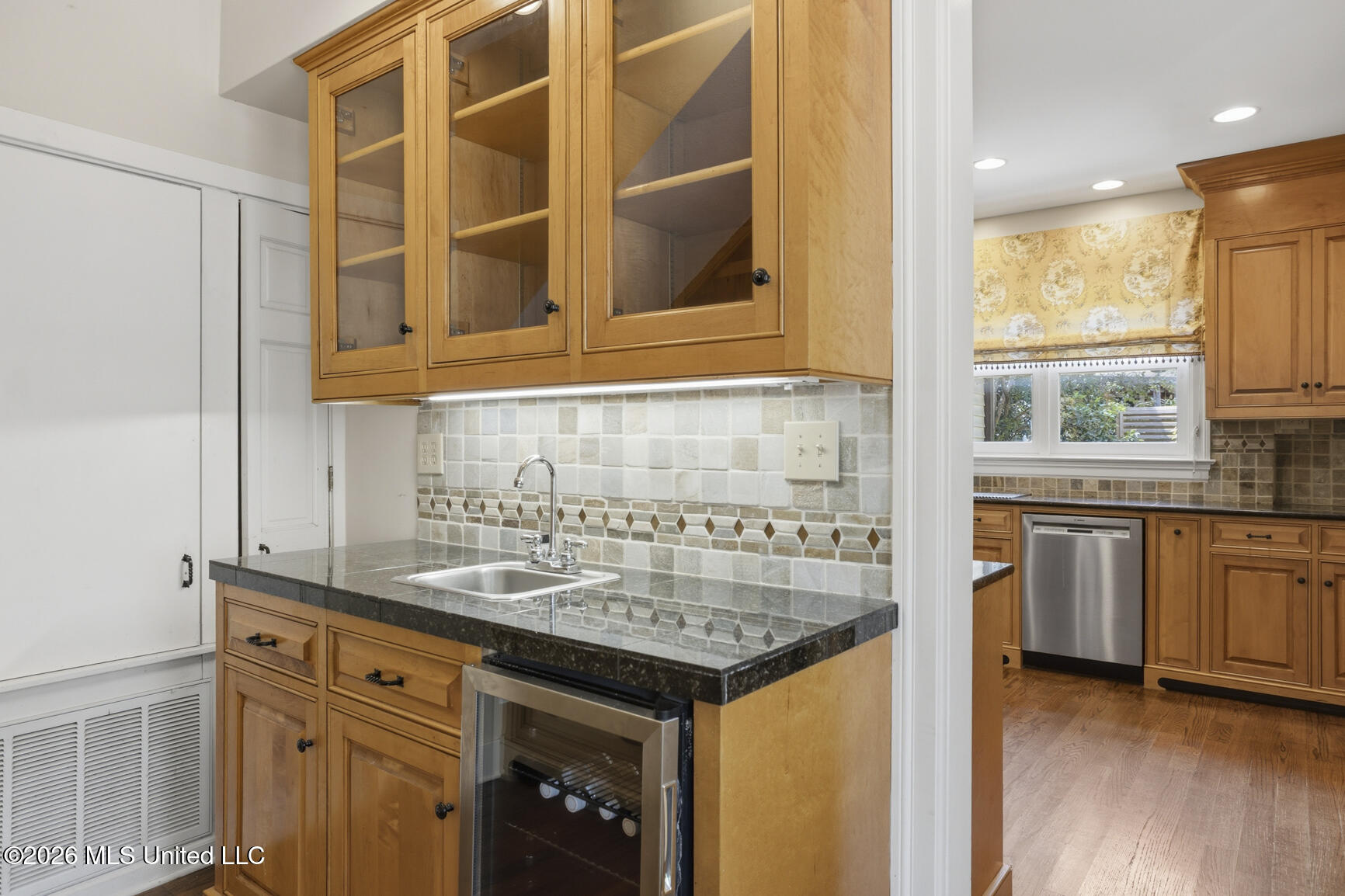 622 Broadway Avenue Property Photo 17