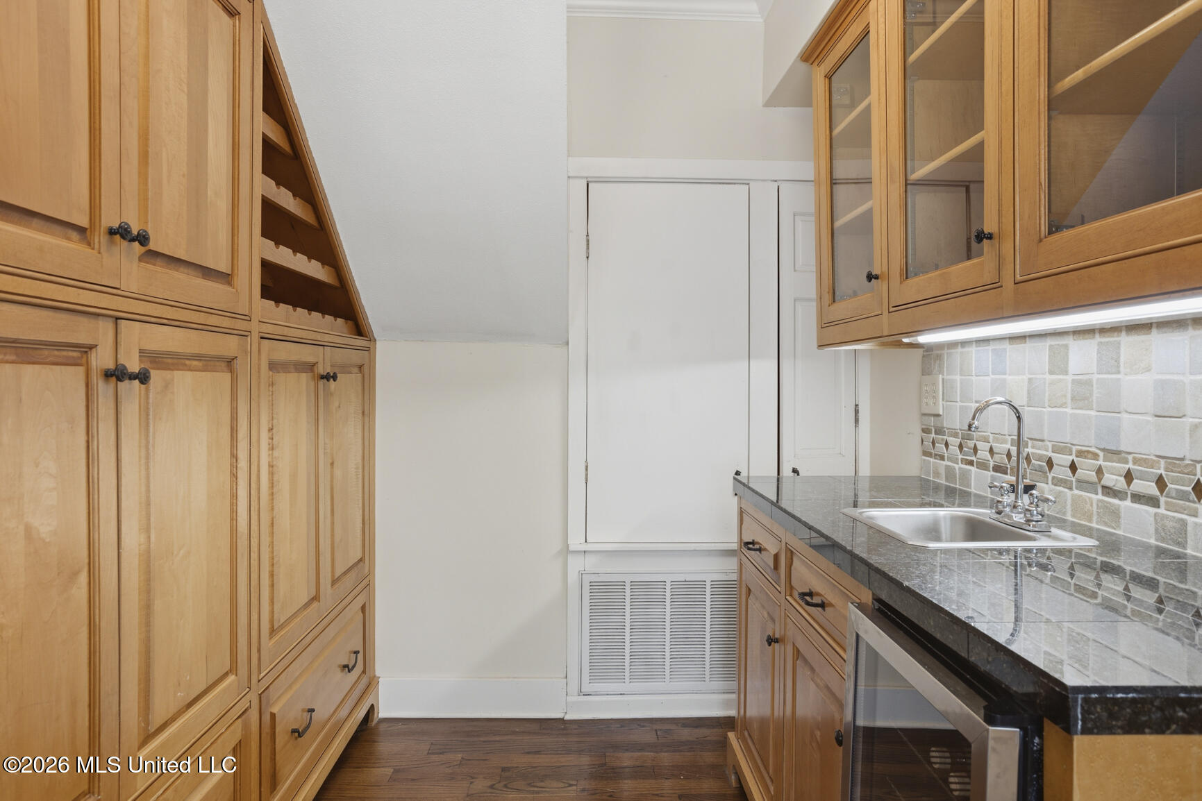 622 Broadway Avenue Property Photo 18