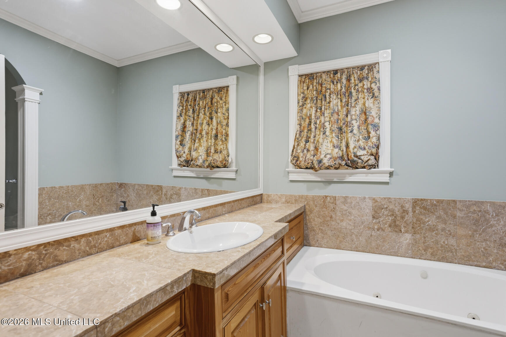622 Broadway Avenue Property Photo 26