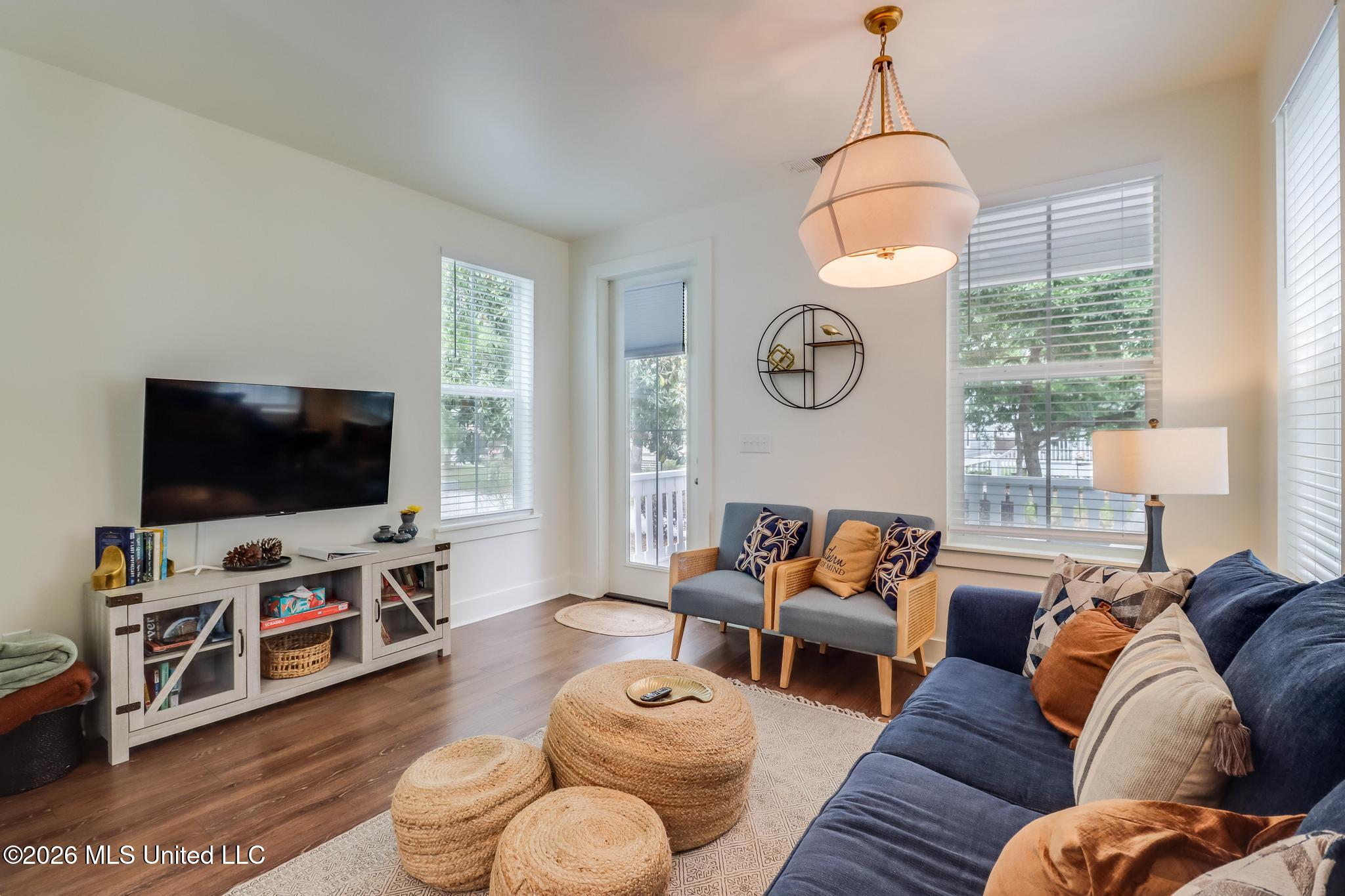 2207 Government Street Property Photo 5