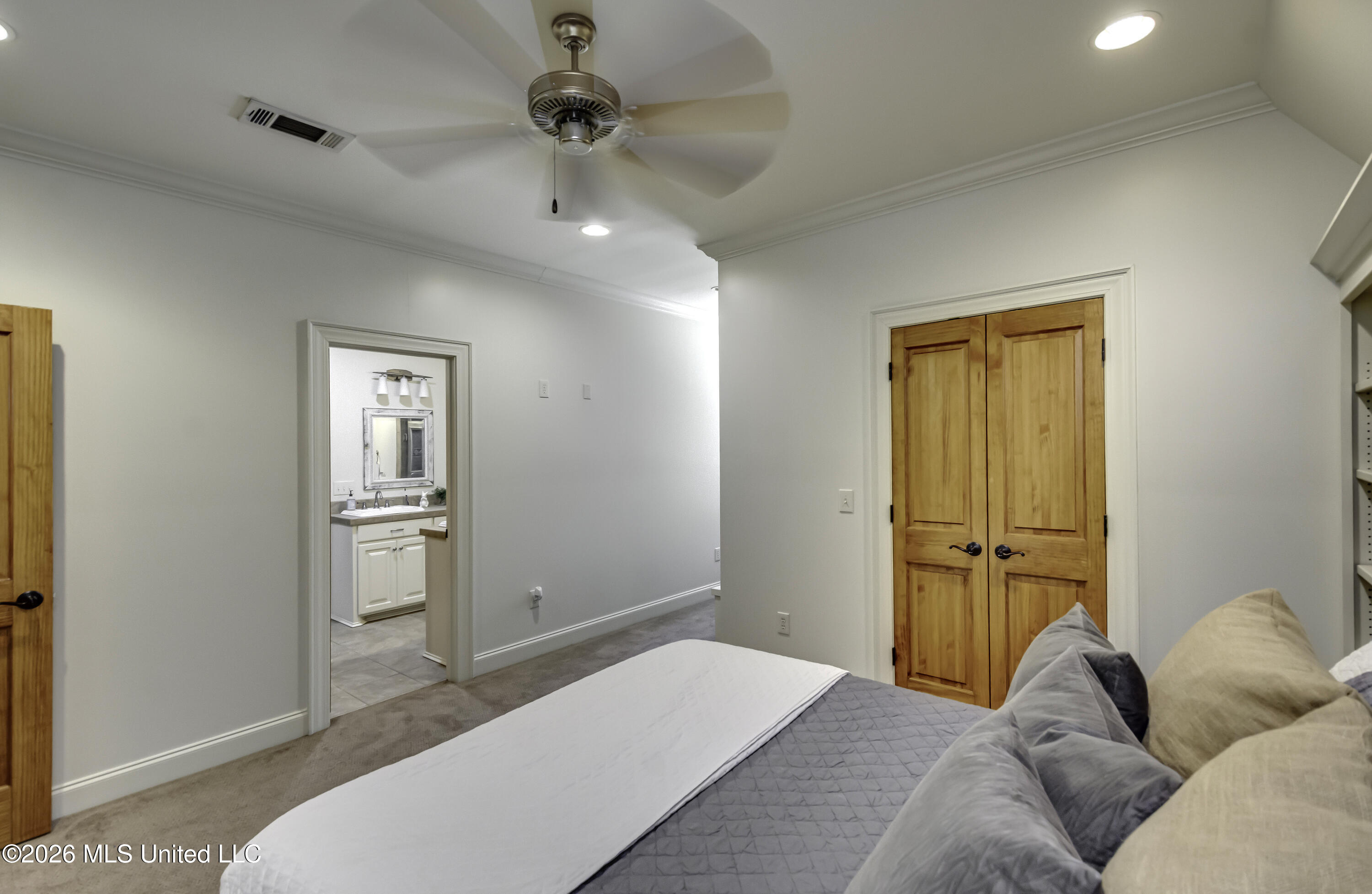 121 Johnstone Drive Property Photo 69