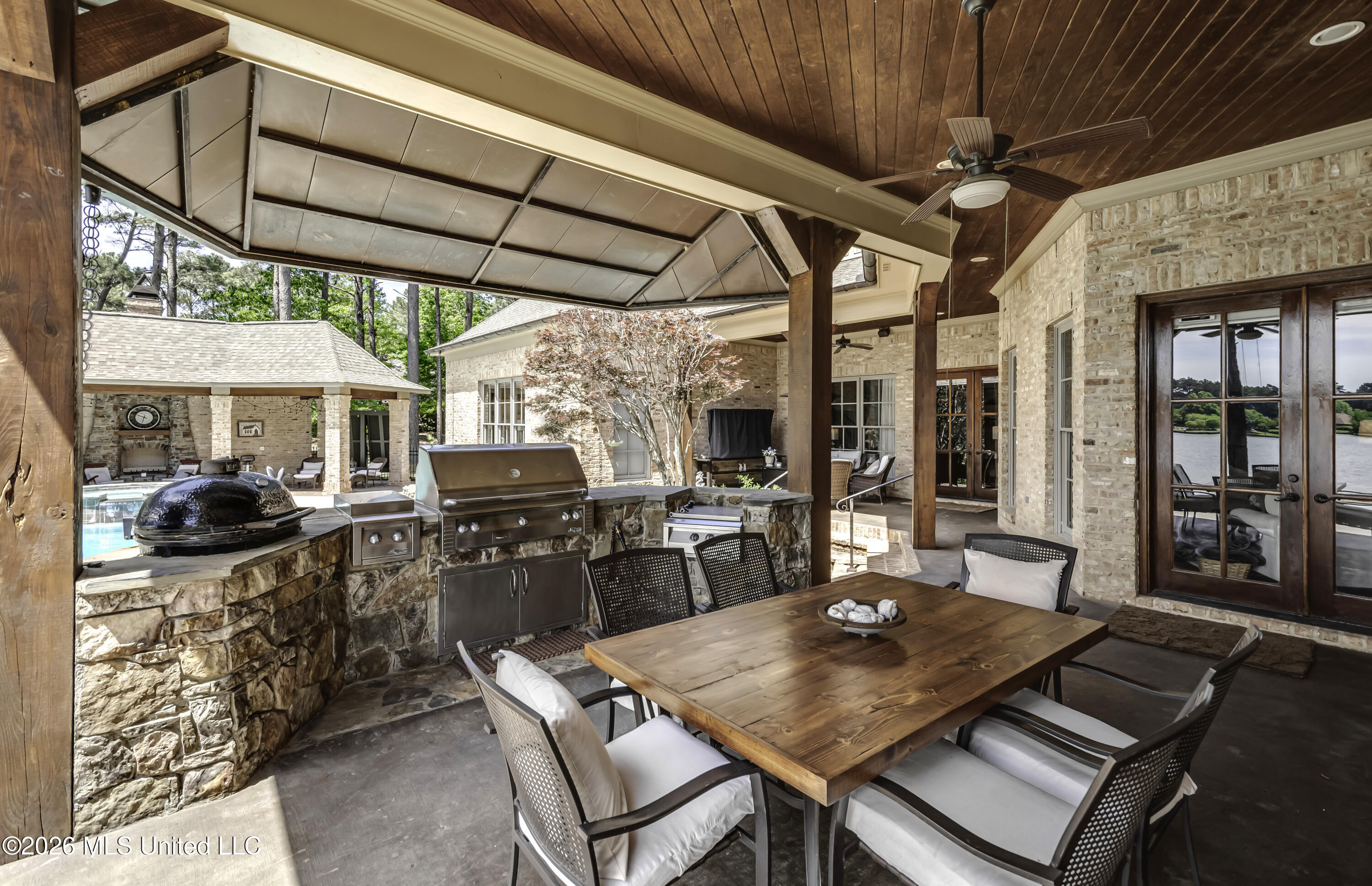 121 Johnstone Drive Property Photo 89