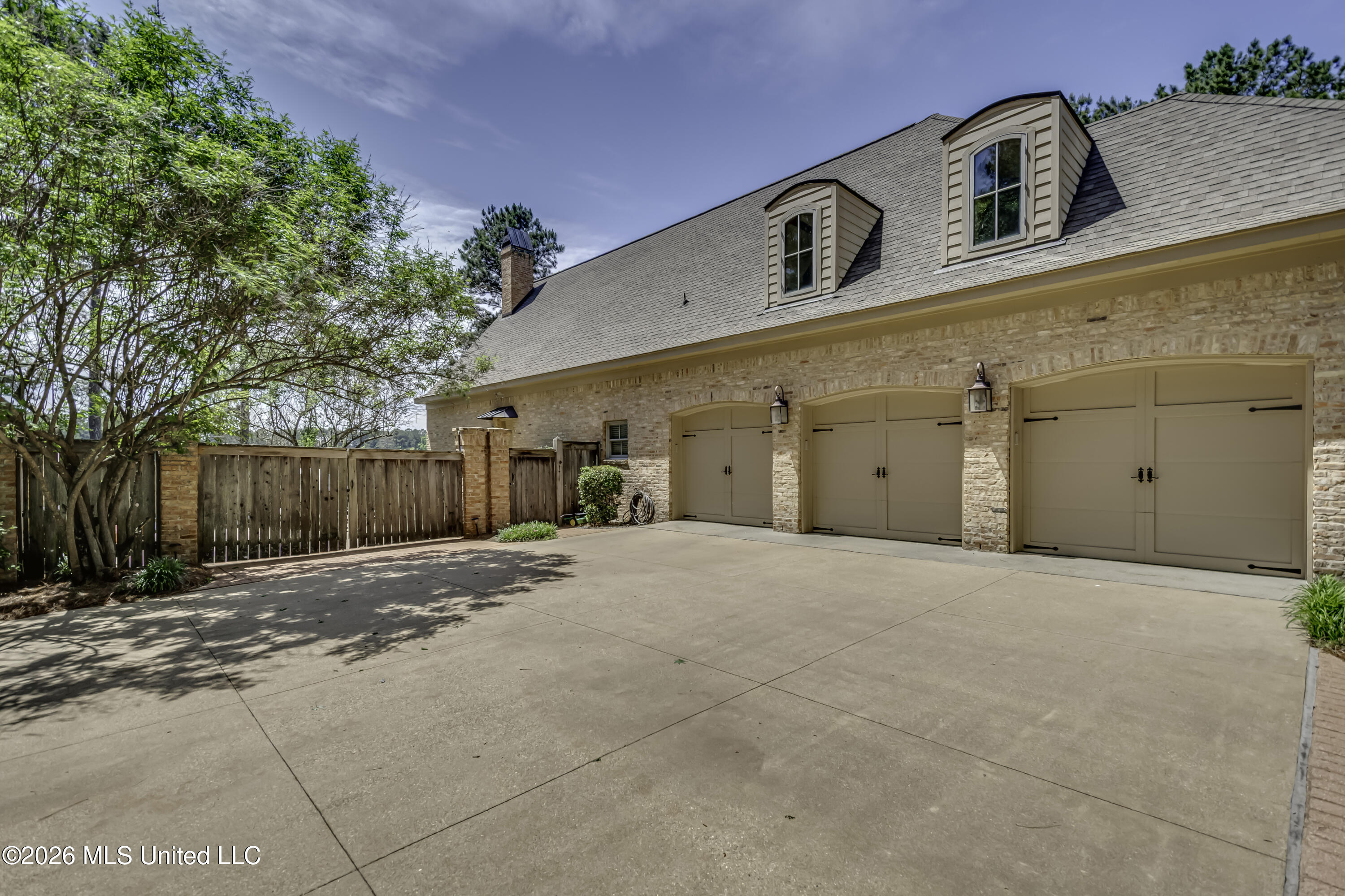 121 Johnstone Drive Property Photo 95