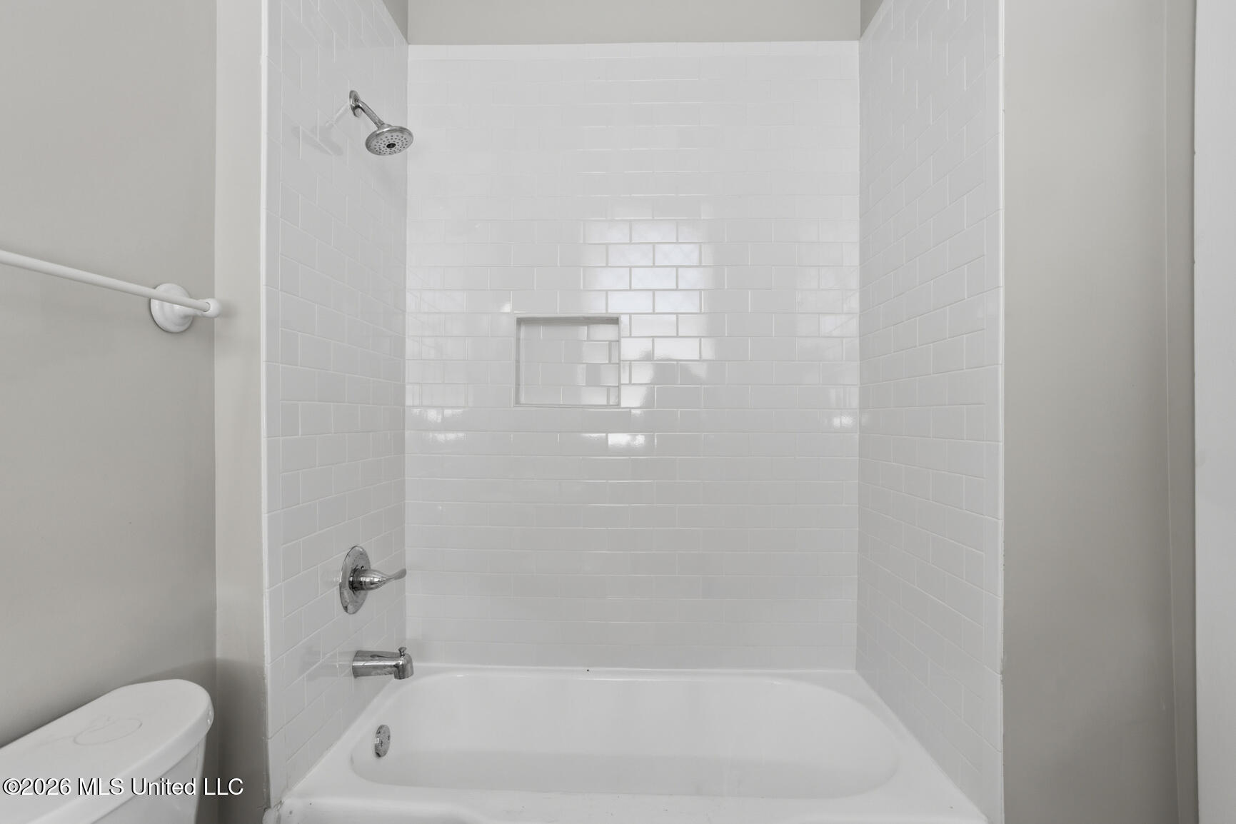 737 N State Street Property Photo 27