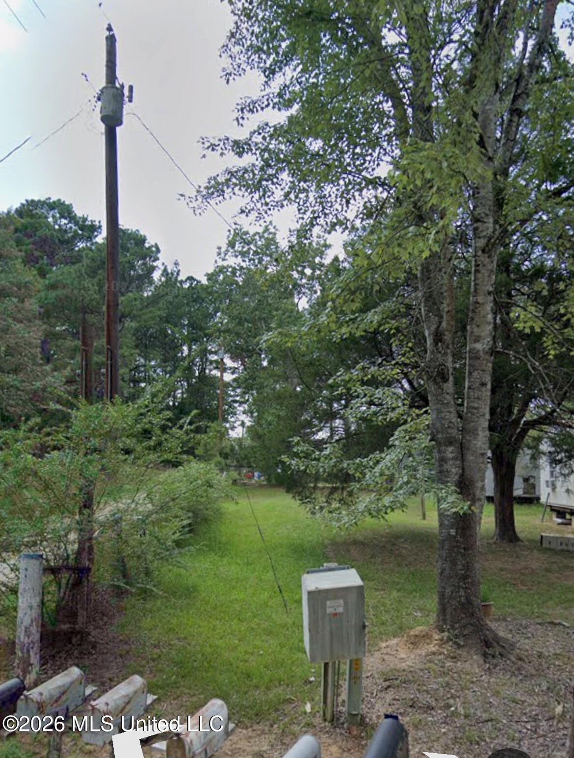 1055 Co Rd 68 Property Photo 2