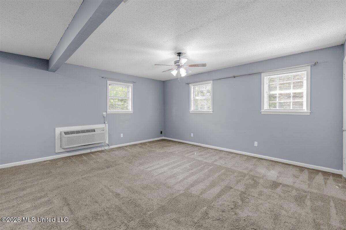 485 Gordon Drive Property Photo 26