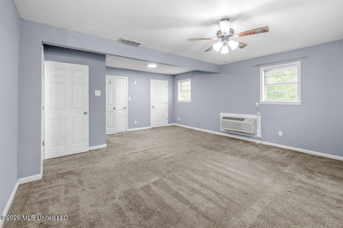 485 Gordon Drive Property Photo 30