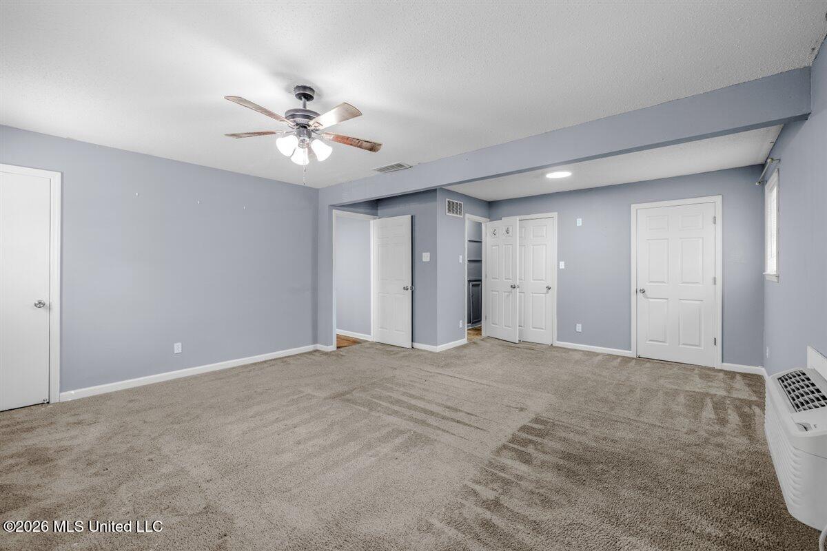 485 Gordon Drive Property Photo 31