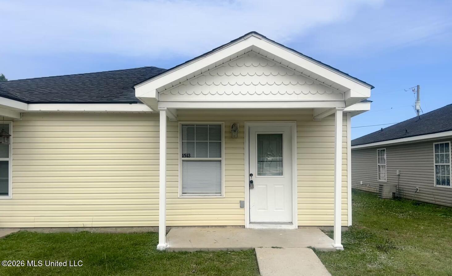 1513 34th Avenue Property Photo 1