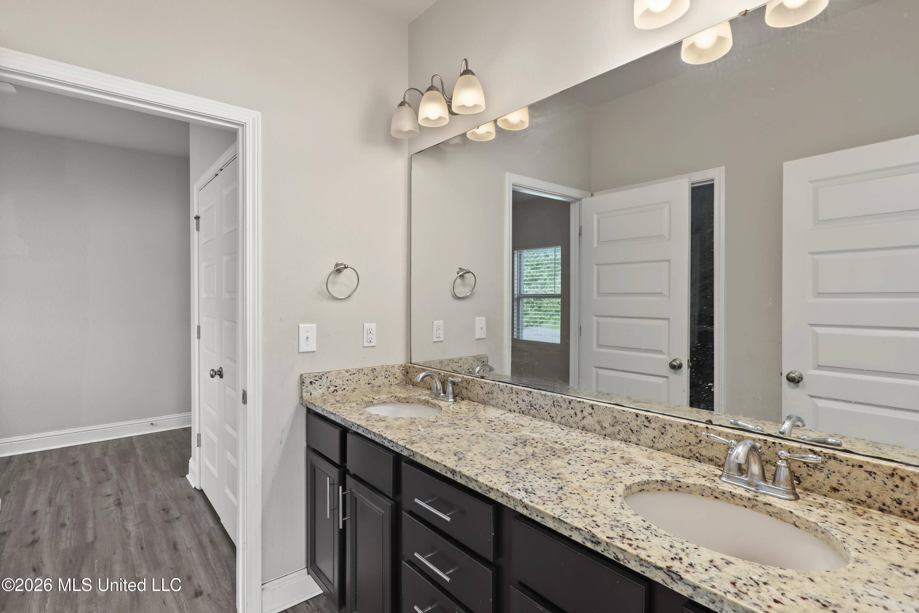 10645 Chapelwood Drive Property Photo 12