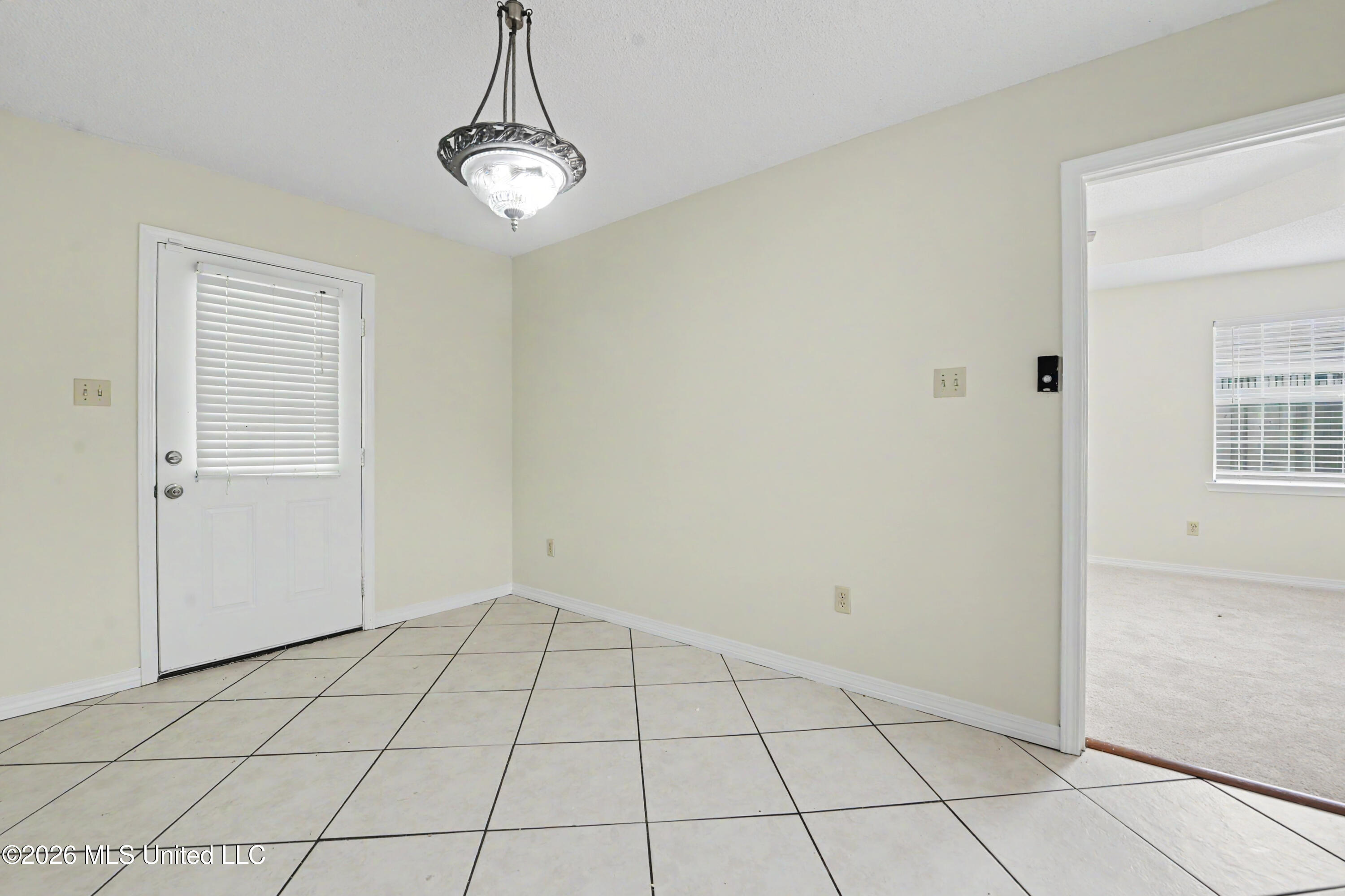 3304 N 8th Street Property Photo 9