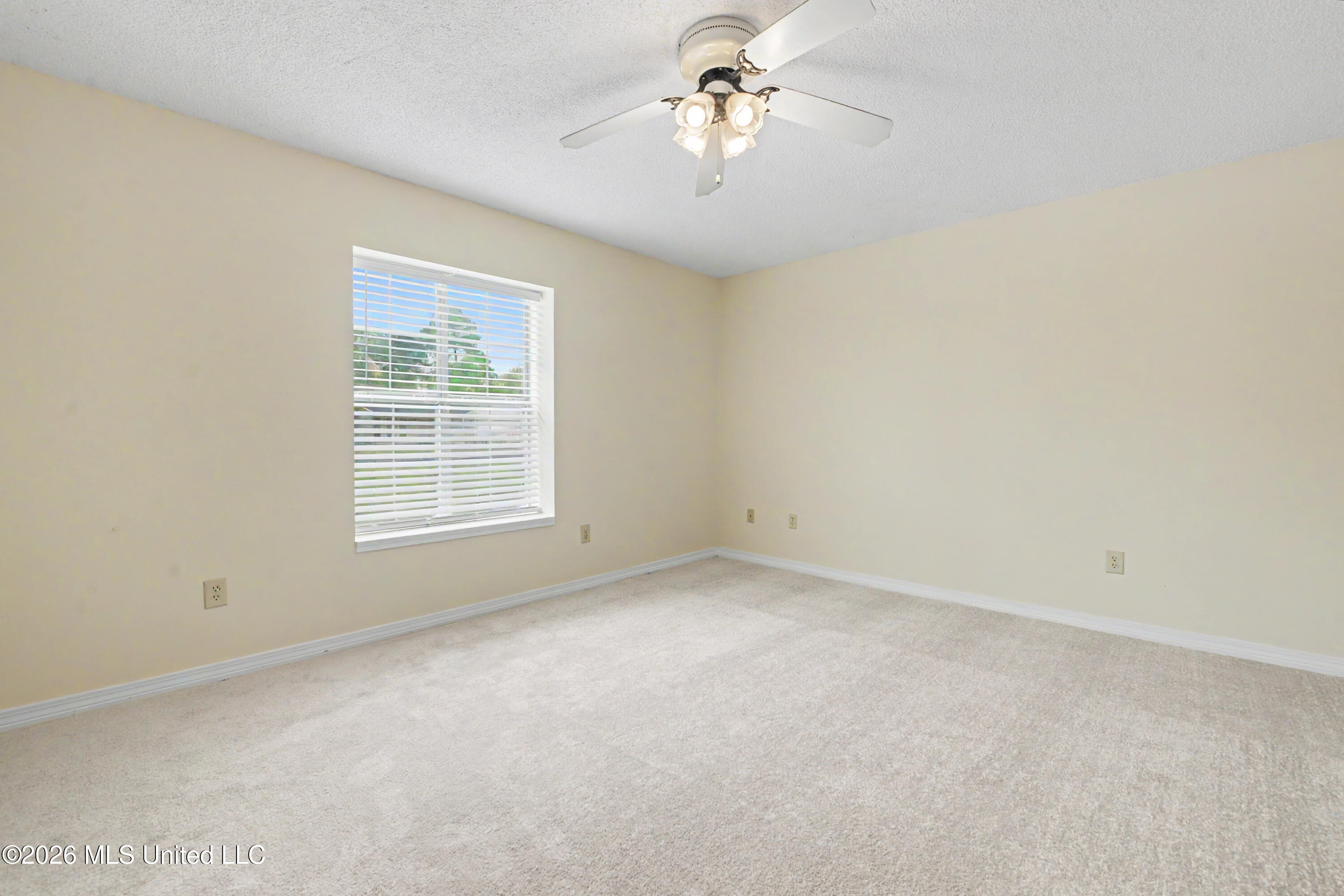 3304 N 8th Street Property Photo 15
