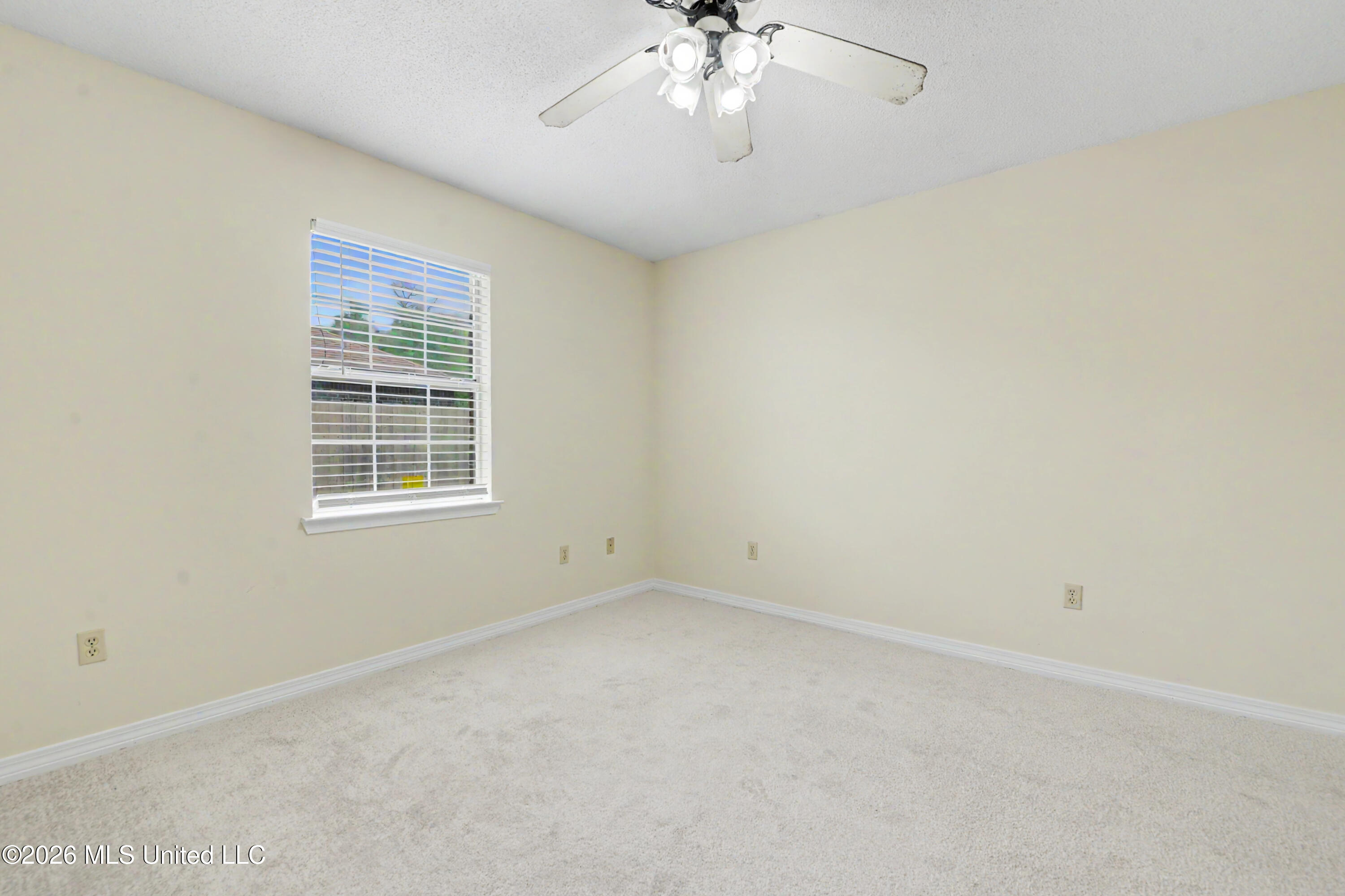 3304 N 8th Street Property Photo 17