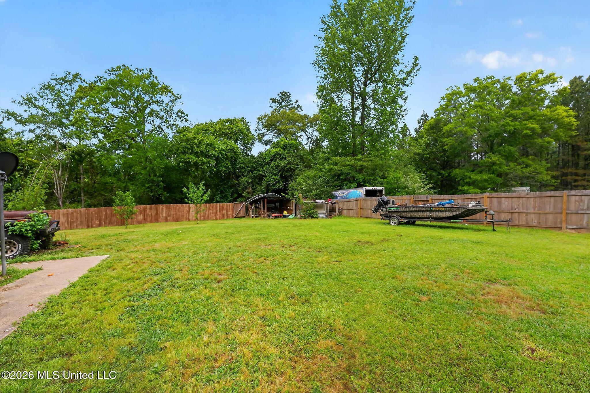 838 S Main Street Property Photo 4