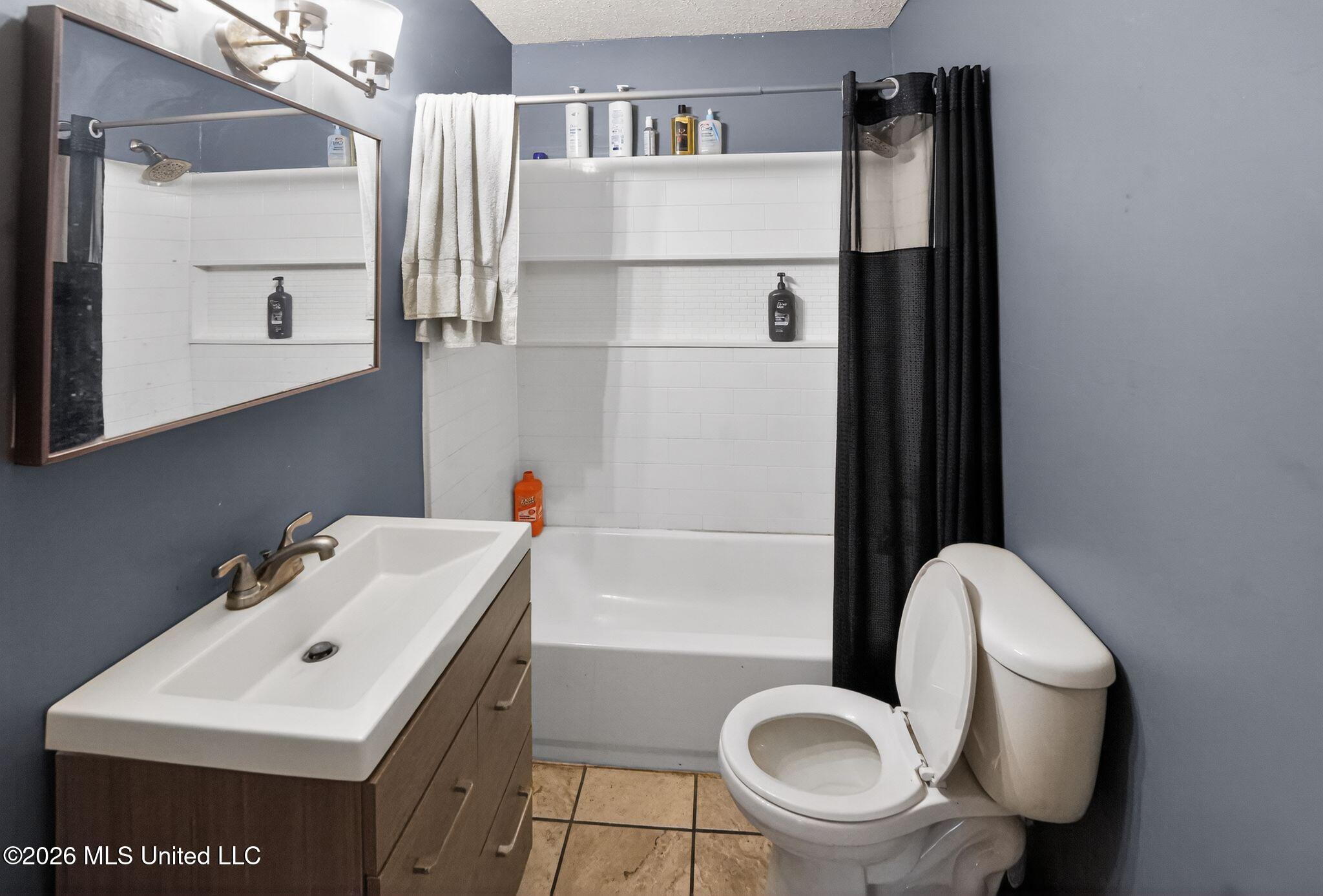 838 S Main Street Property Photo 25