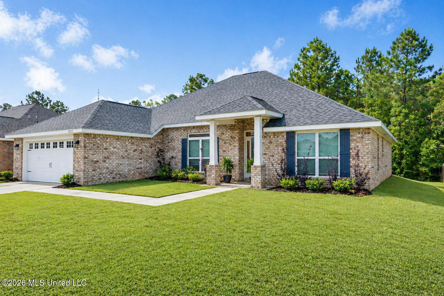 6223 Roxanne Way Property Photo 1