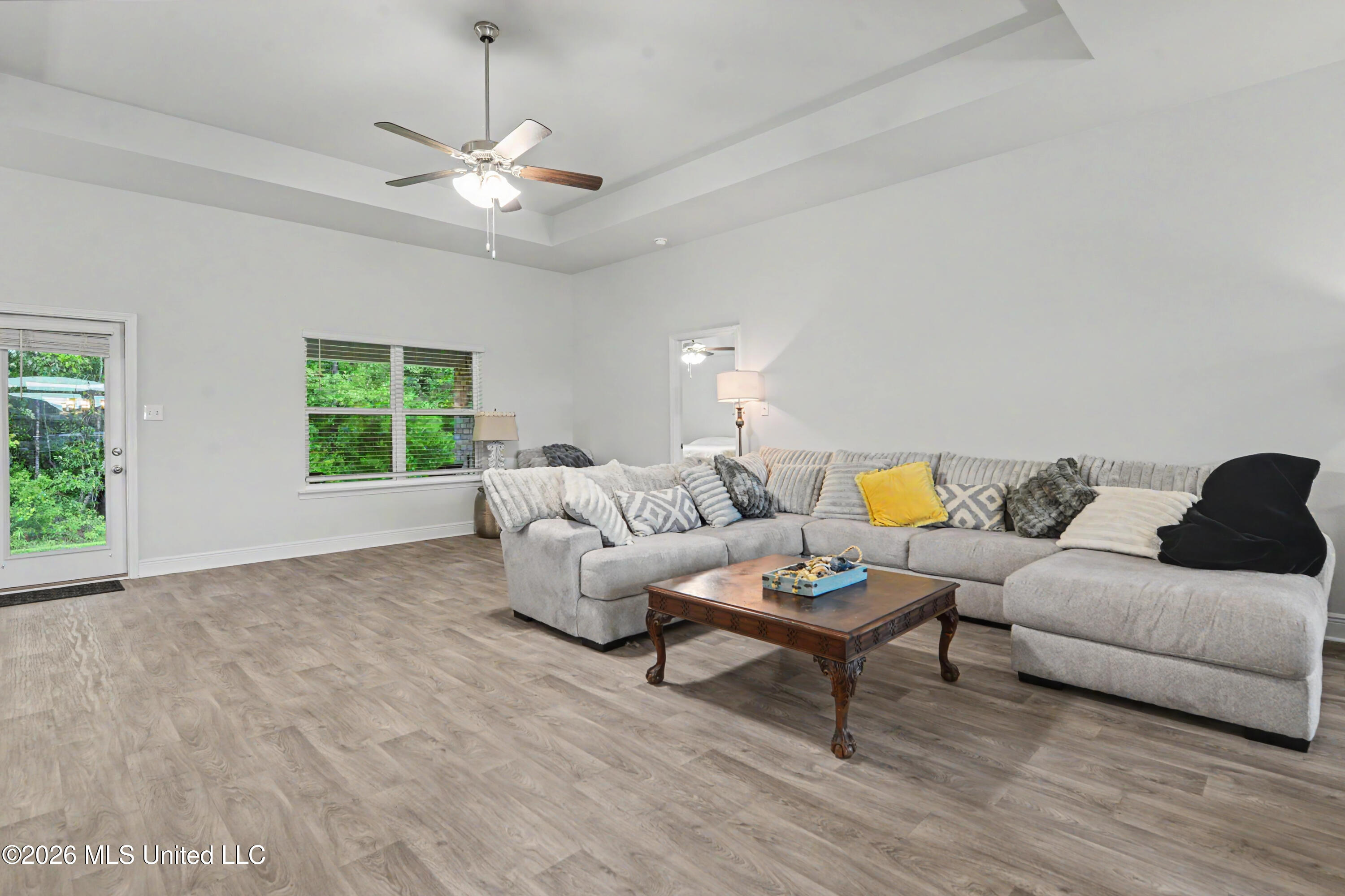 6223 Roxanne Way Property Photo 5