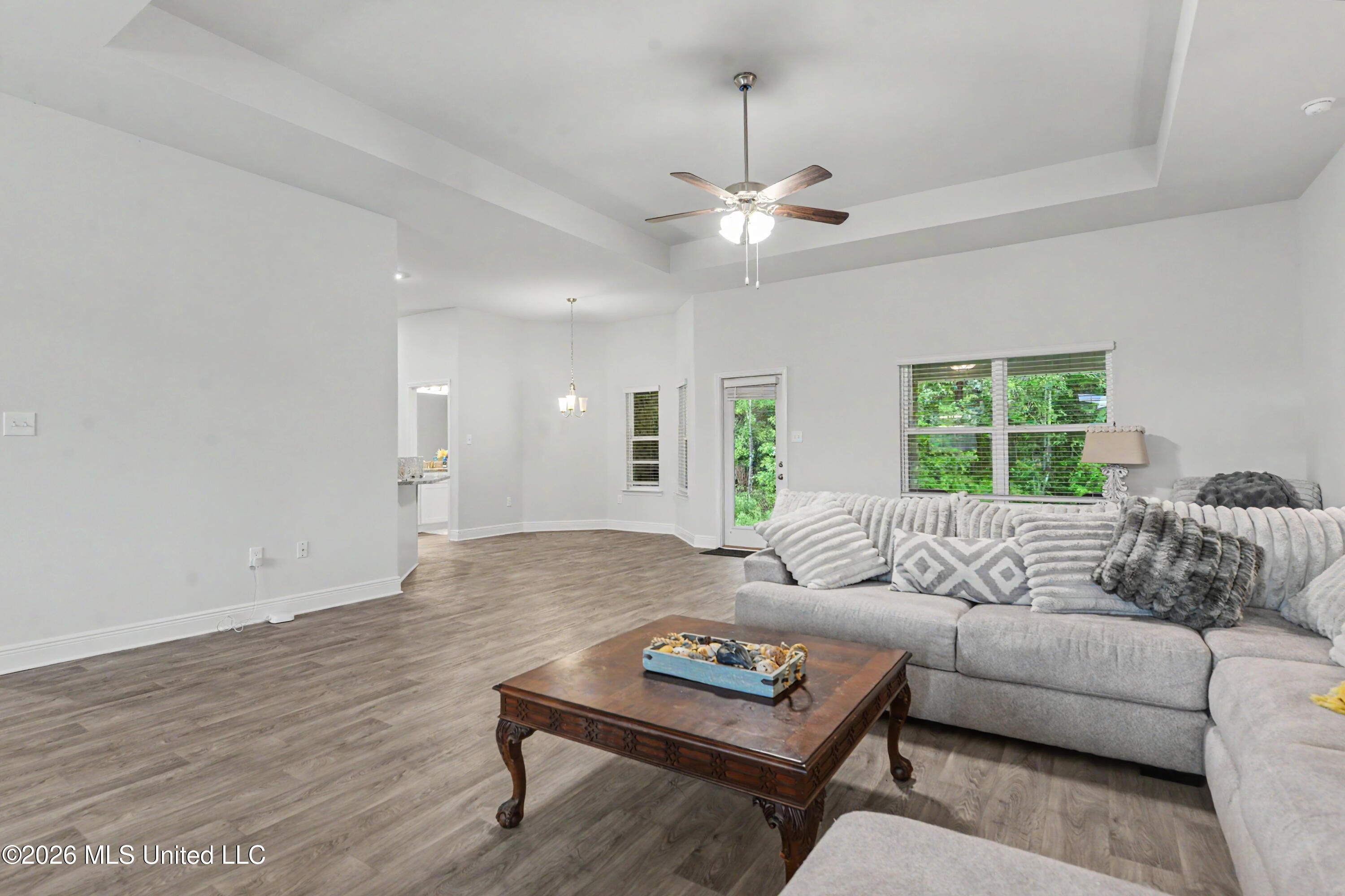 6223 Roxanne Way Property Photo 6